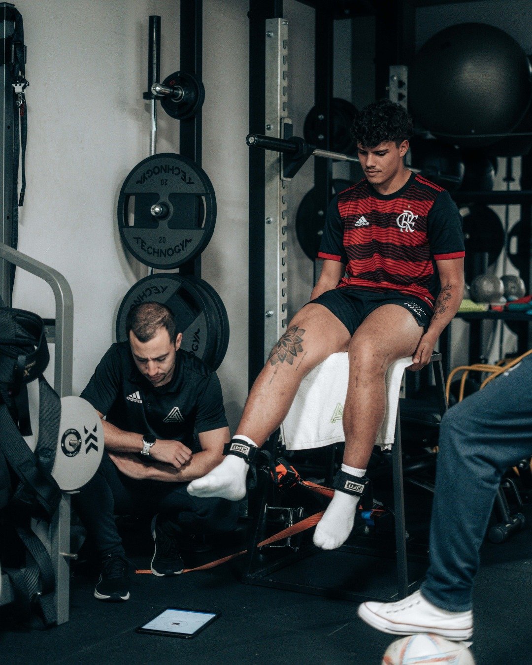 Os testes de for&ccedil;a e de salto s&atilde;o muito mais do que uma simples avalia&ccedil;&atilde;o &mdash; s&atilde;o uma ferramenta essencial para perceber como o corpo dos nossos atletas est&aacute; a funcionar e a evoluir.

Atrav&eacute;s desta