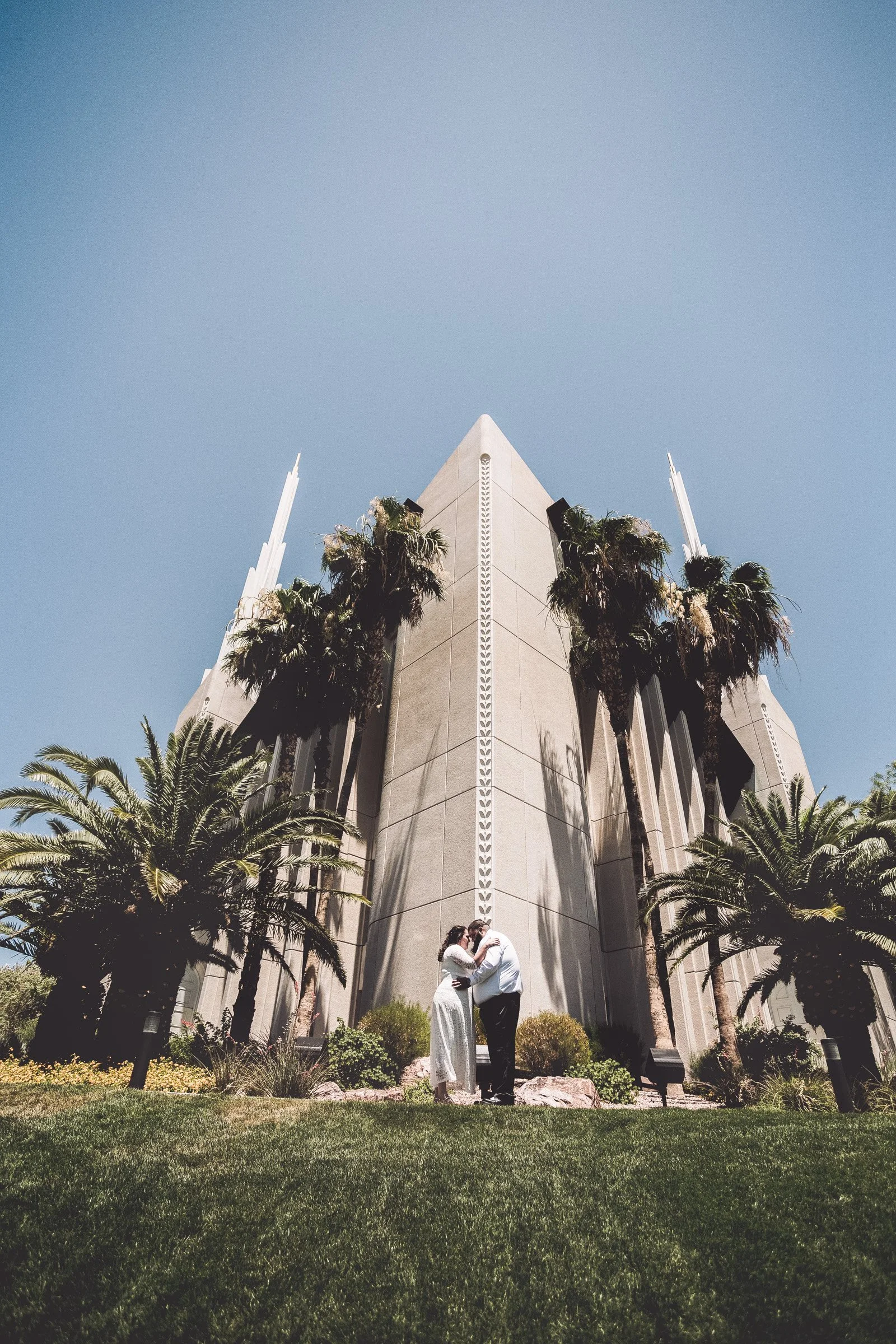 Las_Vegas-Wedding-Photographer-Temple-0569.jpg