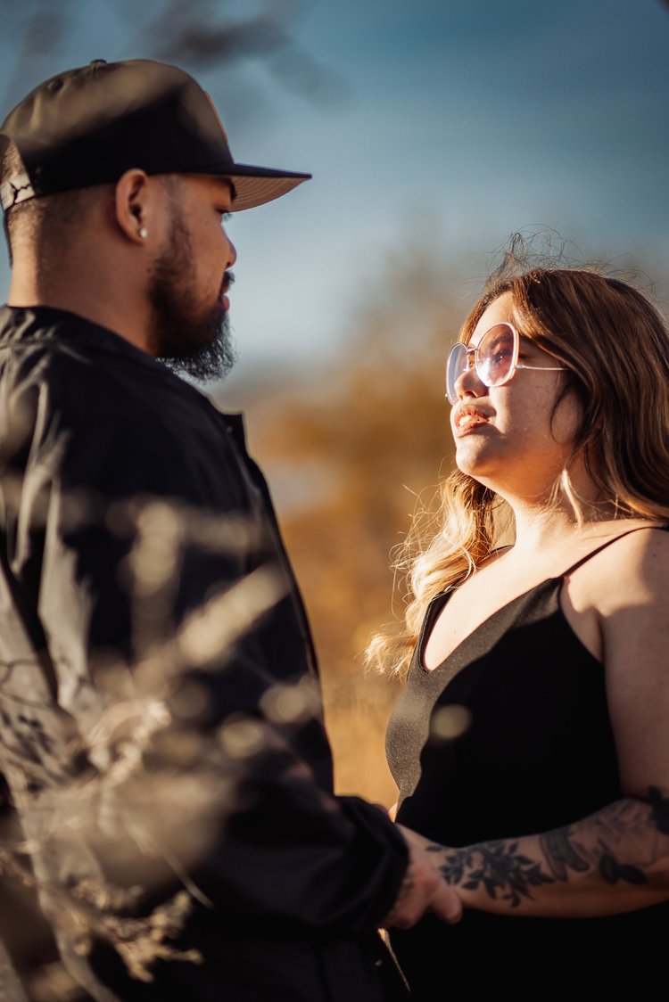 Couples portrait at golden hour in Summerlin, Las Vegas