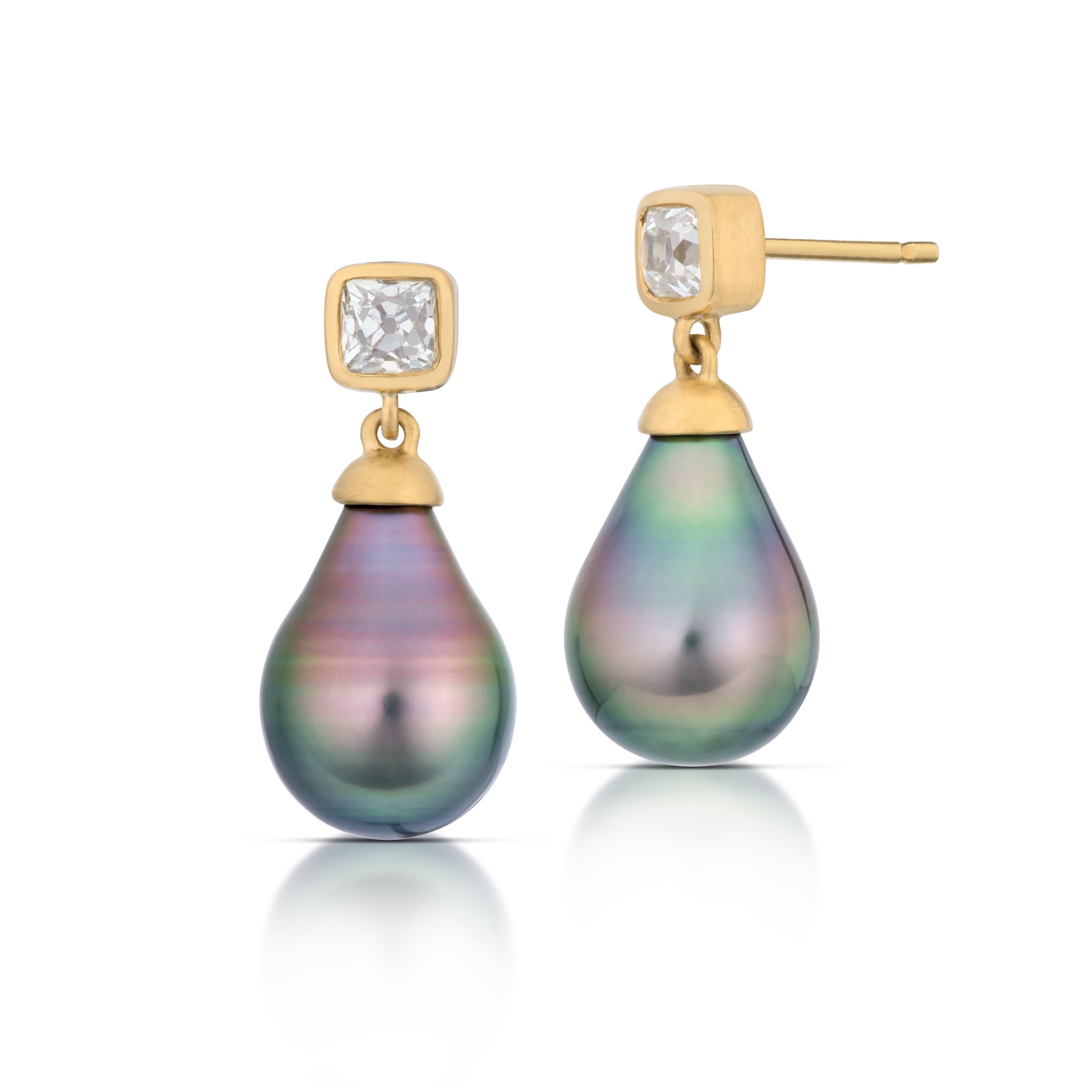 22k gold peruzzi diamond and tahitian pearl earrings.side copy.jpeg