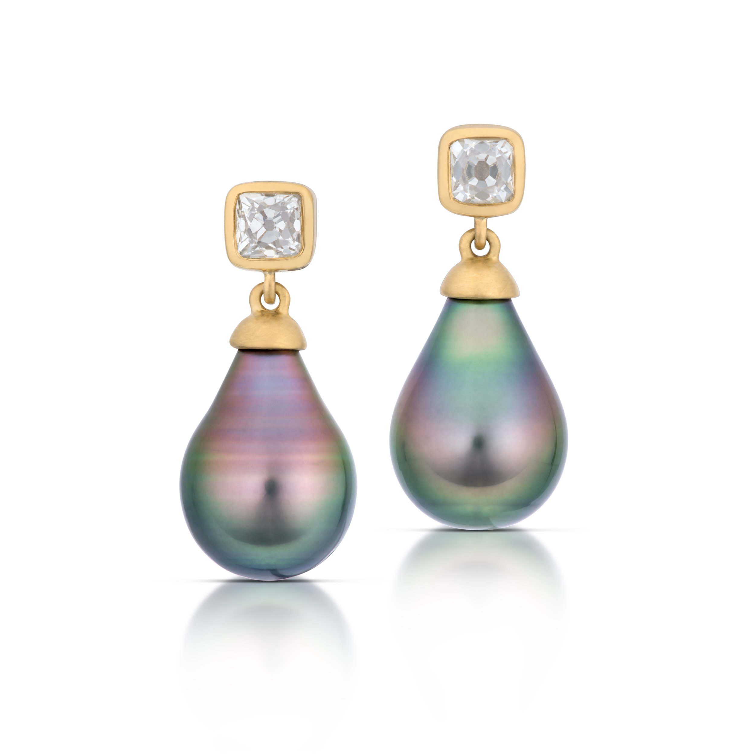22k peruzzi diamond and tahitian pearl earrings.jpeg