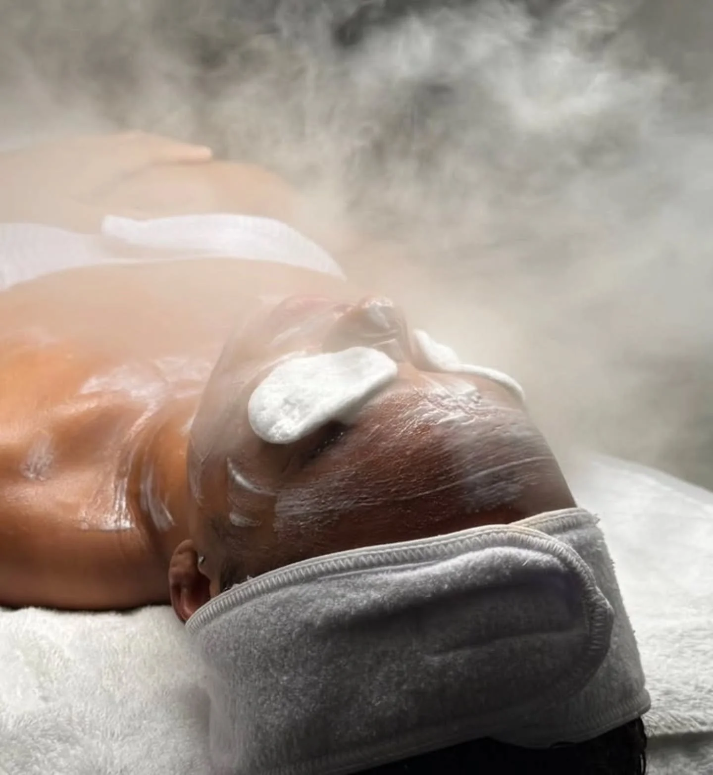 Steam warms the skin, softening dead cell buildup and increasing circulation.

Pores dilate, congestion loosens, and the skin becomes receptive&mdash;ready for deeper infusion.

An essential preparatory step in the Esthemax Restoration Ritual.

#skin