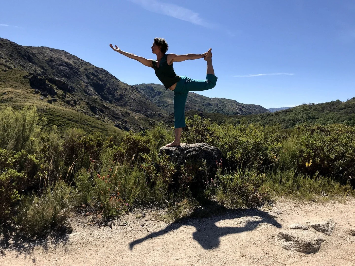 See ya! I'm off for some nature time!⛰🌳

This weekend I'll be away running my Mediation and Movement retreat in the gorgeous Mount Barney Lodge.

Time to disconnect to recharge and reconnect. I'll be out of service and busy with my guests, so if you