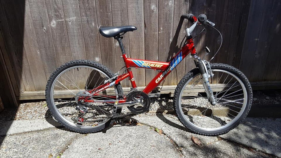 Thanks to Jason Somerville for the donation of this excellent Carrera Catalyst bike to @kidsporttricities. It has been tuned up and cleaned up and we will find a new owner for it very soon.  Another bike was saved from the scrap heap.