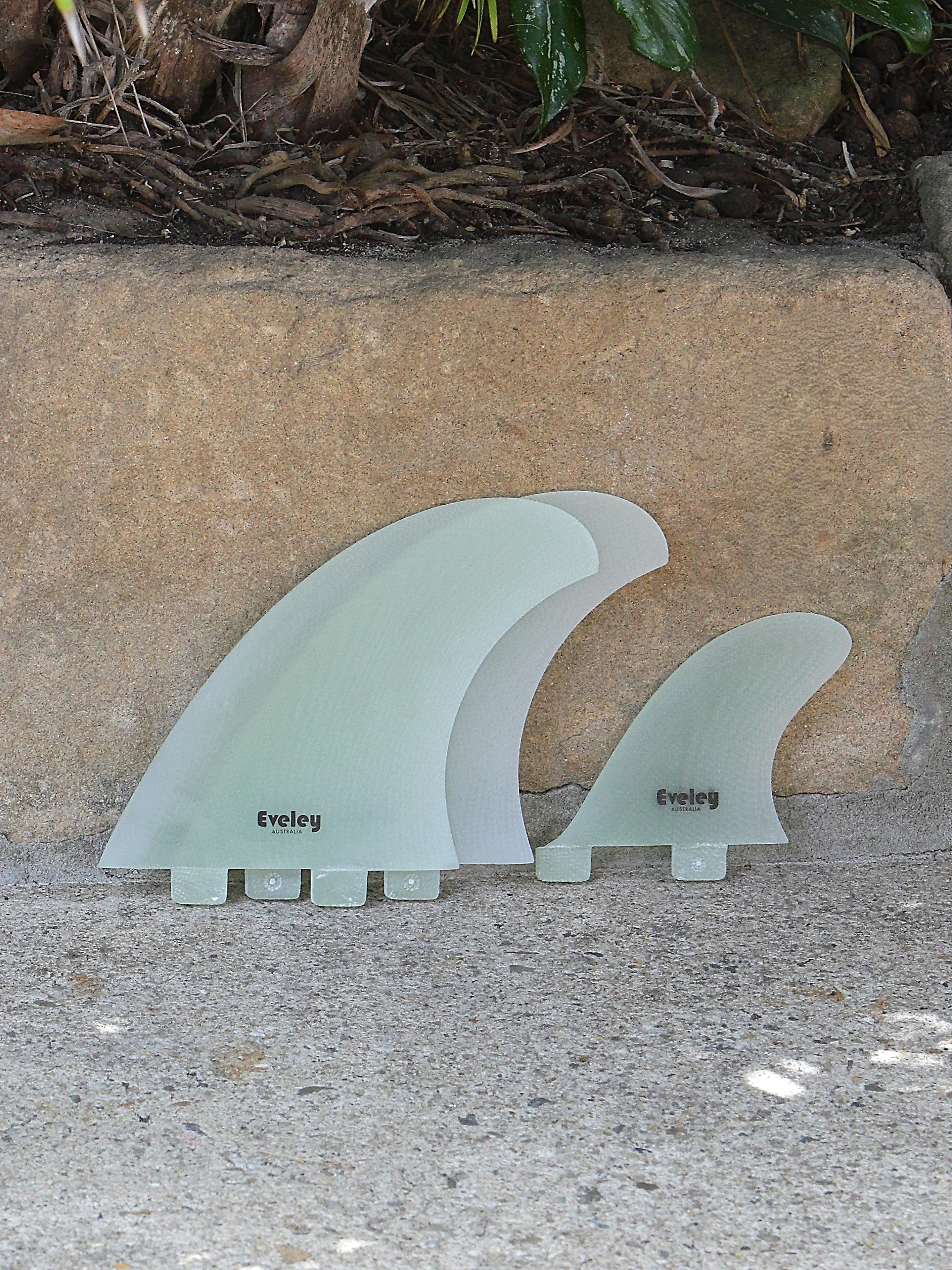 5.5" Power Twin Fins Plus 3.5" Stabilizer – Natural Pro Glass | FCS Compatible Set of 3 fins