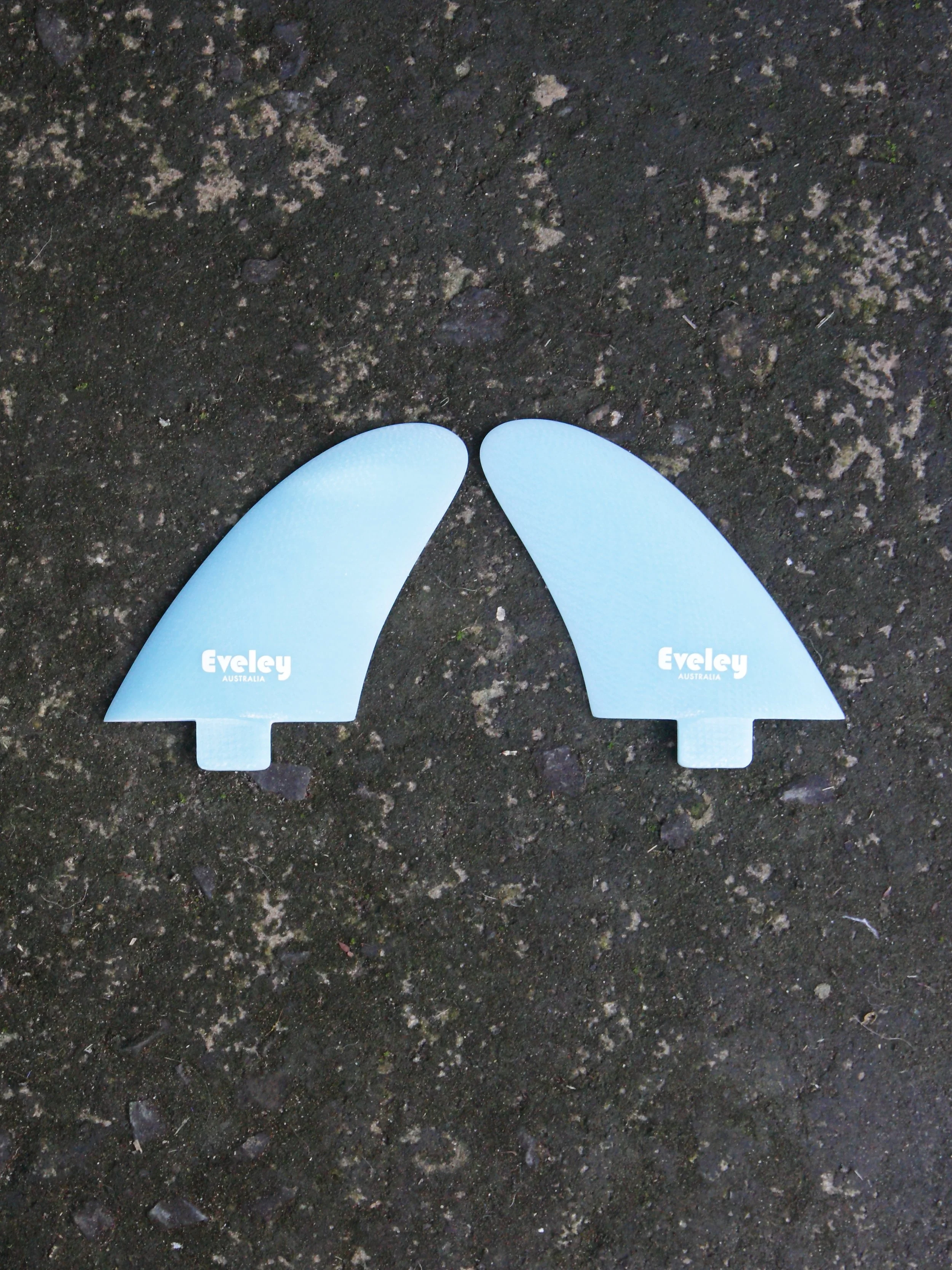 3.25" Twinzer Canard Fins – FCS compatible Light Blue Pro Glass (2 fins)