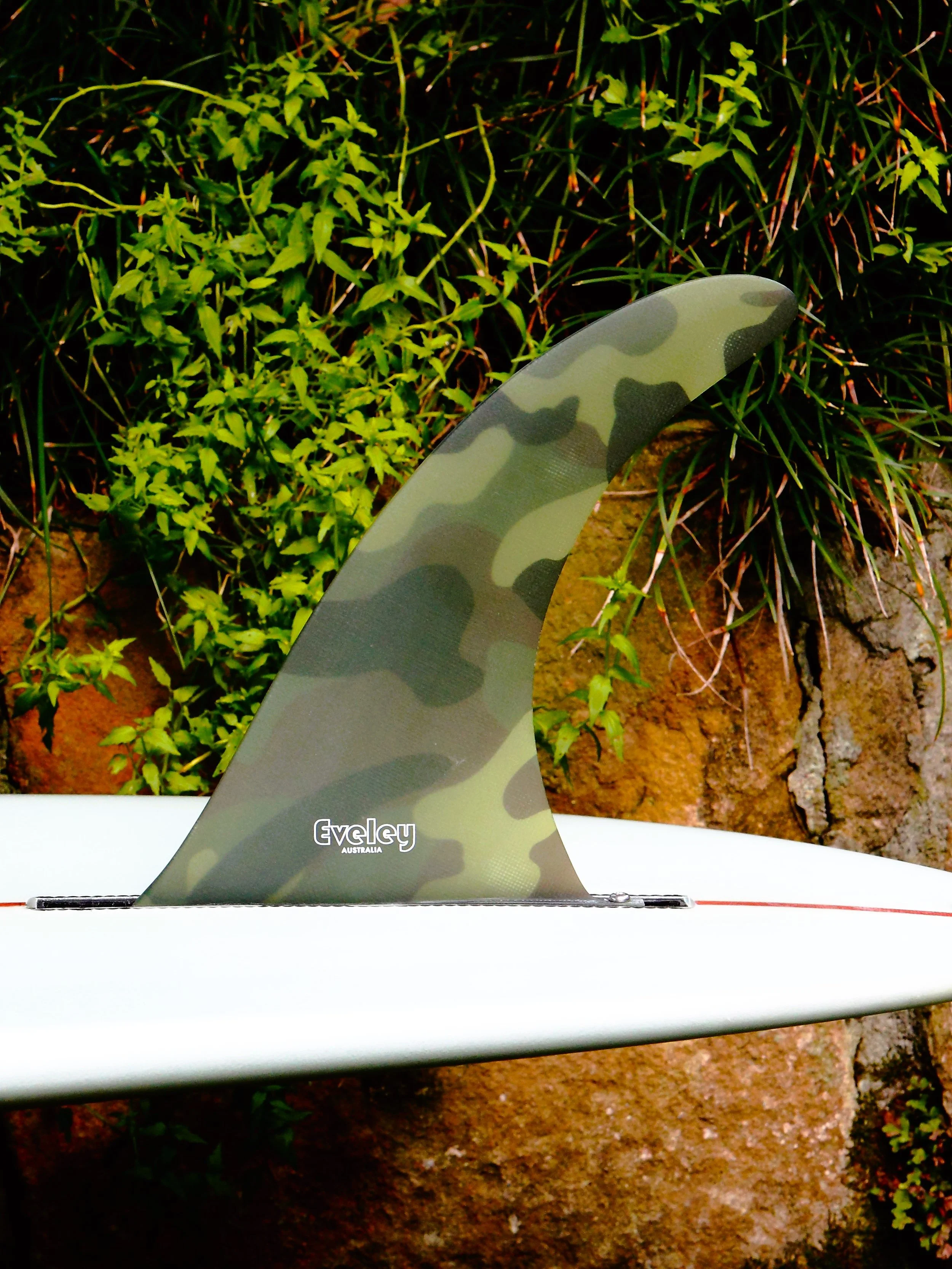 10" International 4A Center Fin – Irregular random inlaid Green Camo Pro Glass