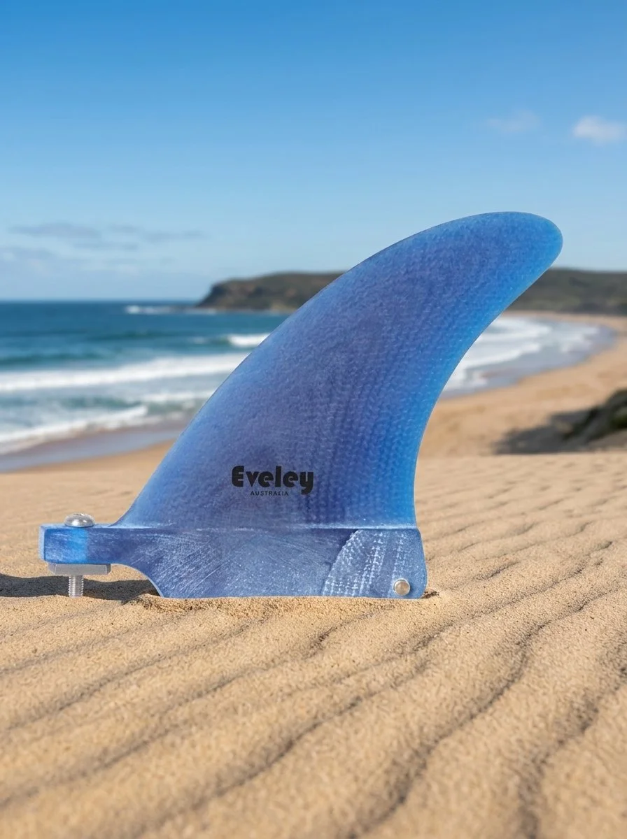 3.5" Dynamic Center Fin in old blue Pro Glass.