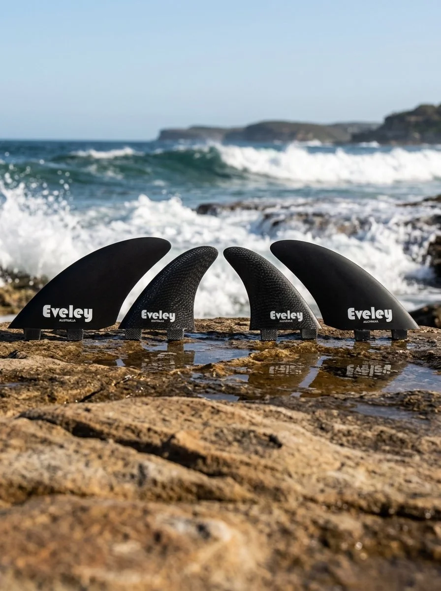 4.7" / 4.25" Controller Split Keel Quad Fins – FCS compatible solid black Pro Glass (4 Fins)