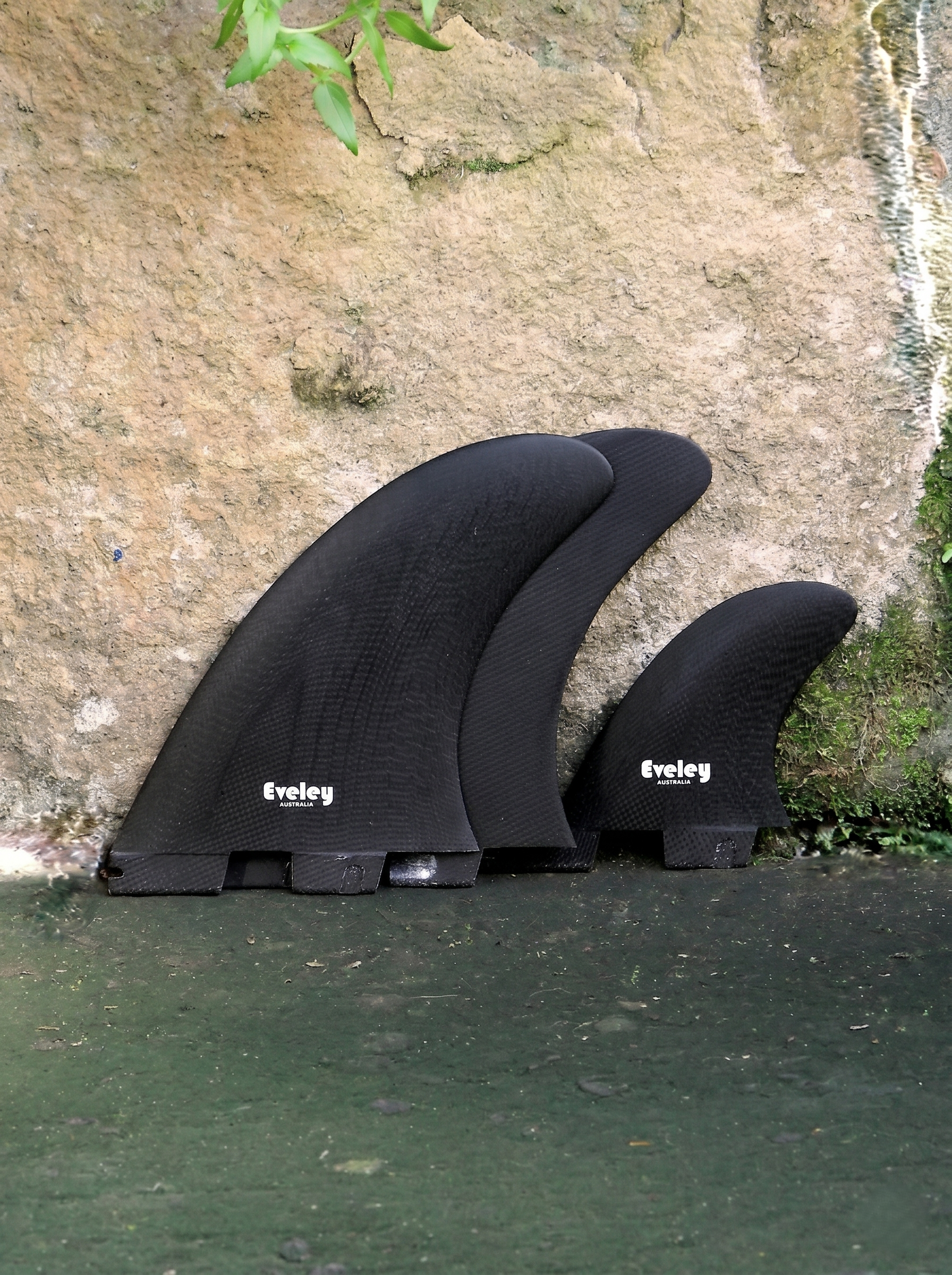 5.8" MR Twin Fins plus 3.4" Stabilizer, FCSII compatible black Pro Glass (3 fins)