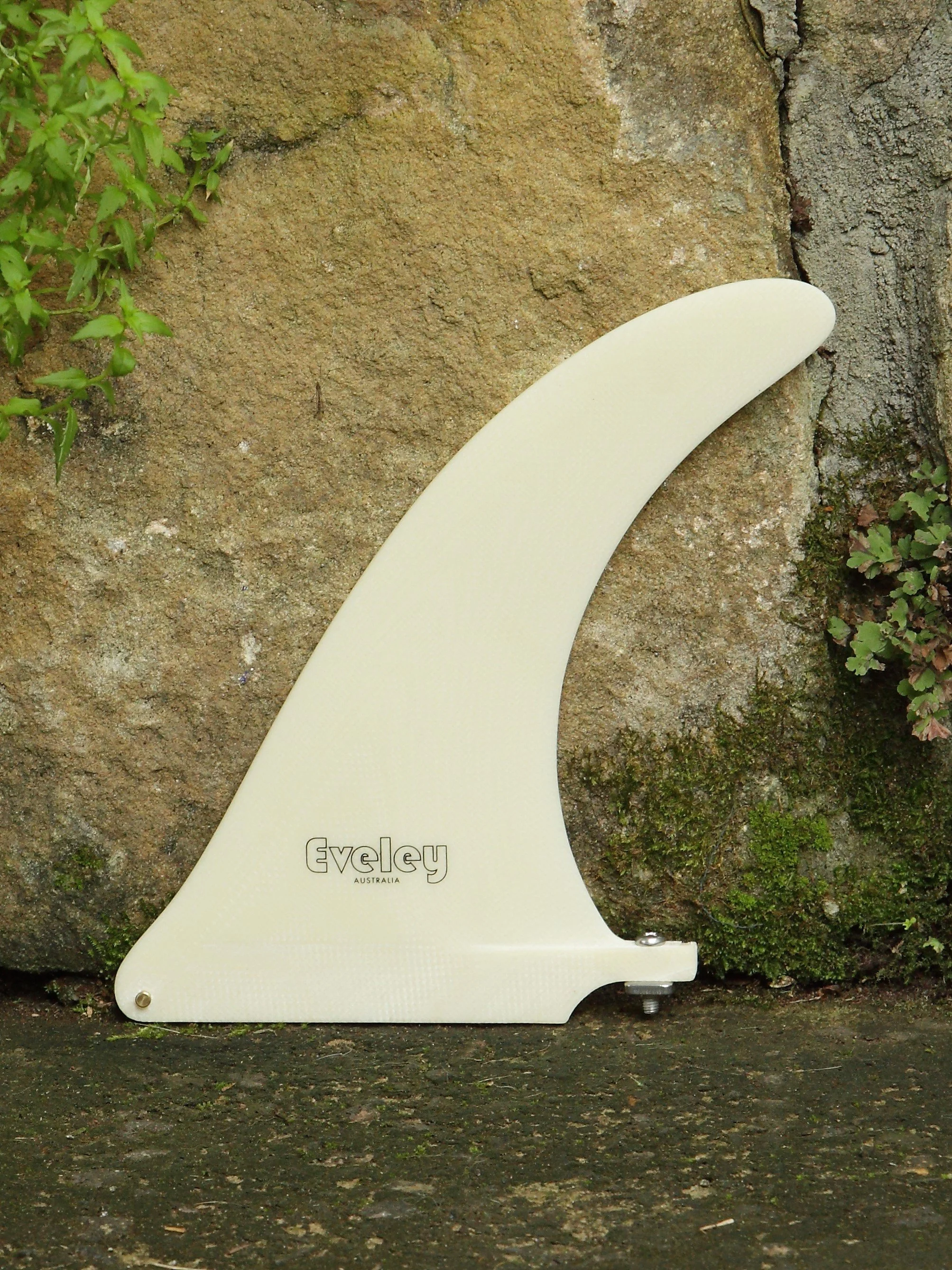 7.5" International 4A Center Fin in Bone Pro Glass.
