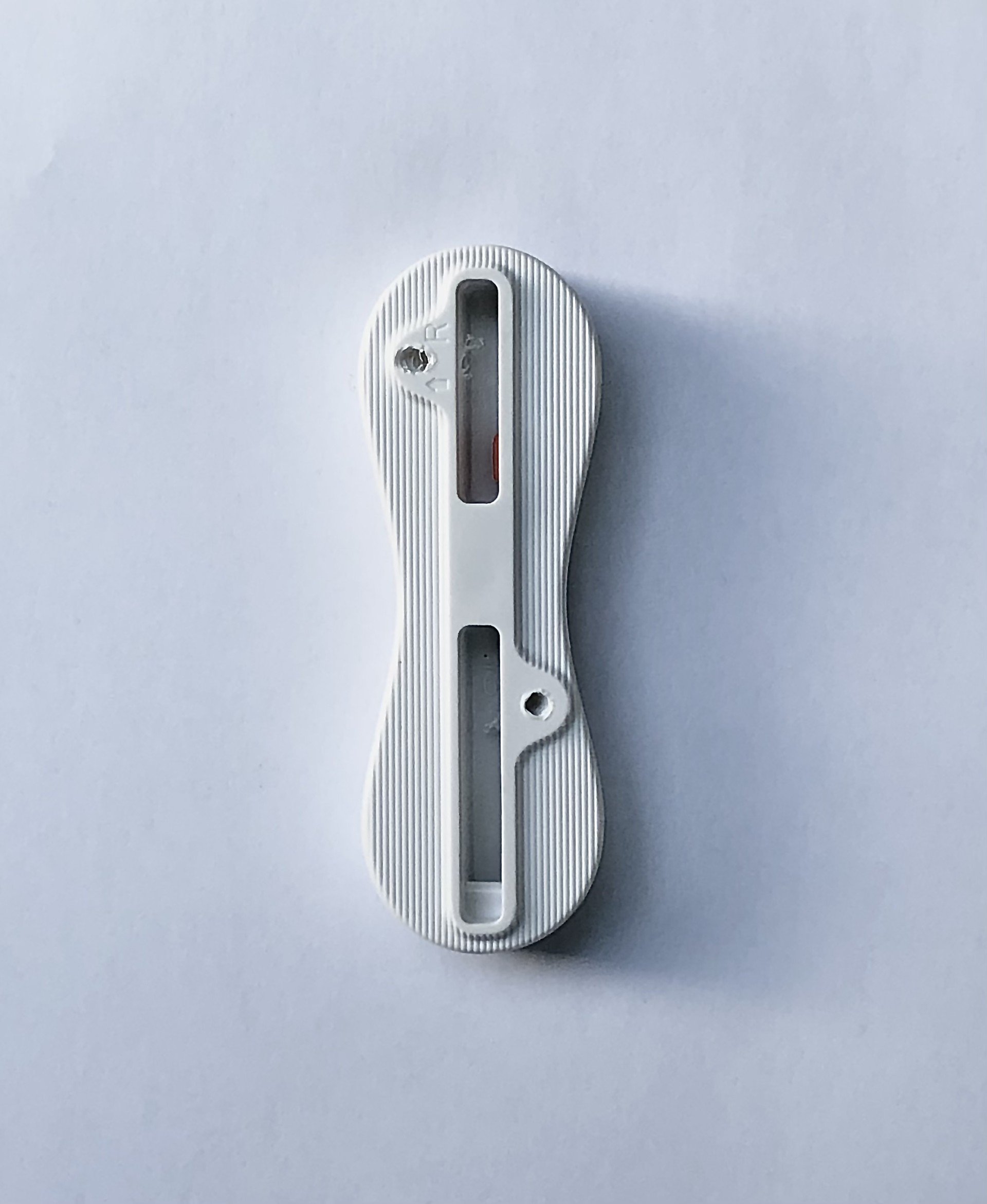1 x piece FCSII compatible fin box.