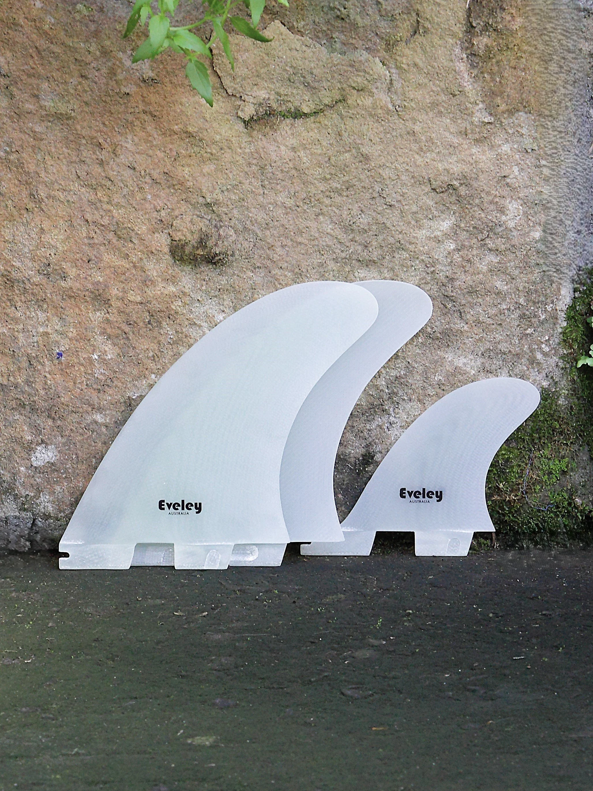 5.8" MR Twin Fins plus 3.4" Stabilizer, FCSII compatible natural Pro Glass (3 fins)