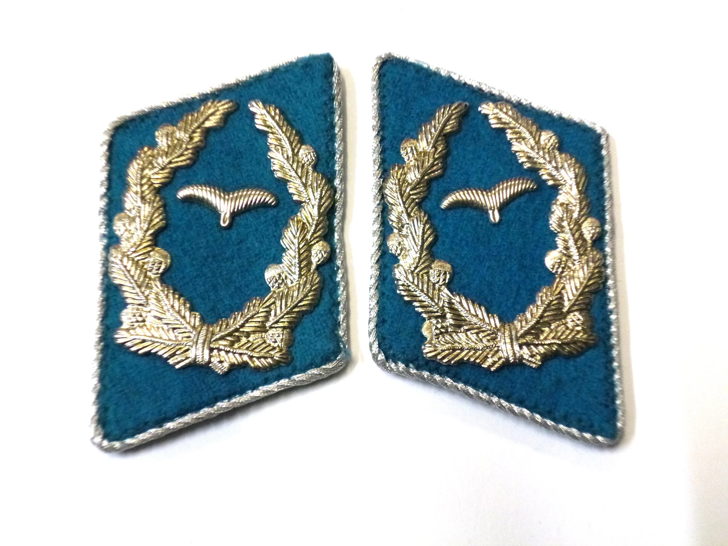 2 PIEZAS DE CUELLO OFICIAL FUERZA AÉREA. DDR