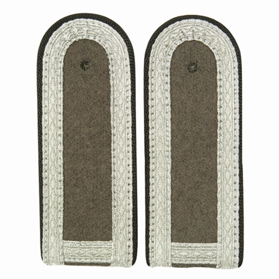 2 HOMBRERAS UNTERFELDWEBEL INGENIEROS. DDR