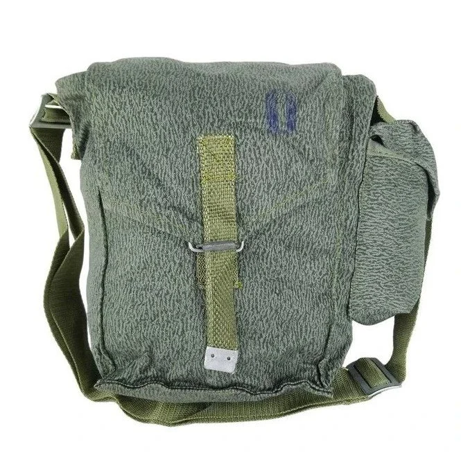 MK0042 E.jpg