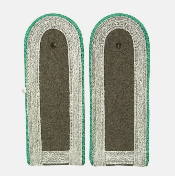 2 HOMBRERAS UNTERFELDWEBEL GRENZTRUPPEN DDR