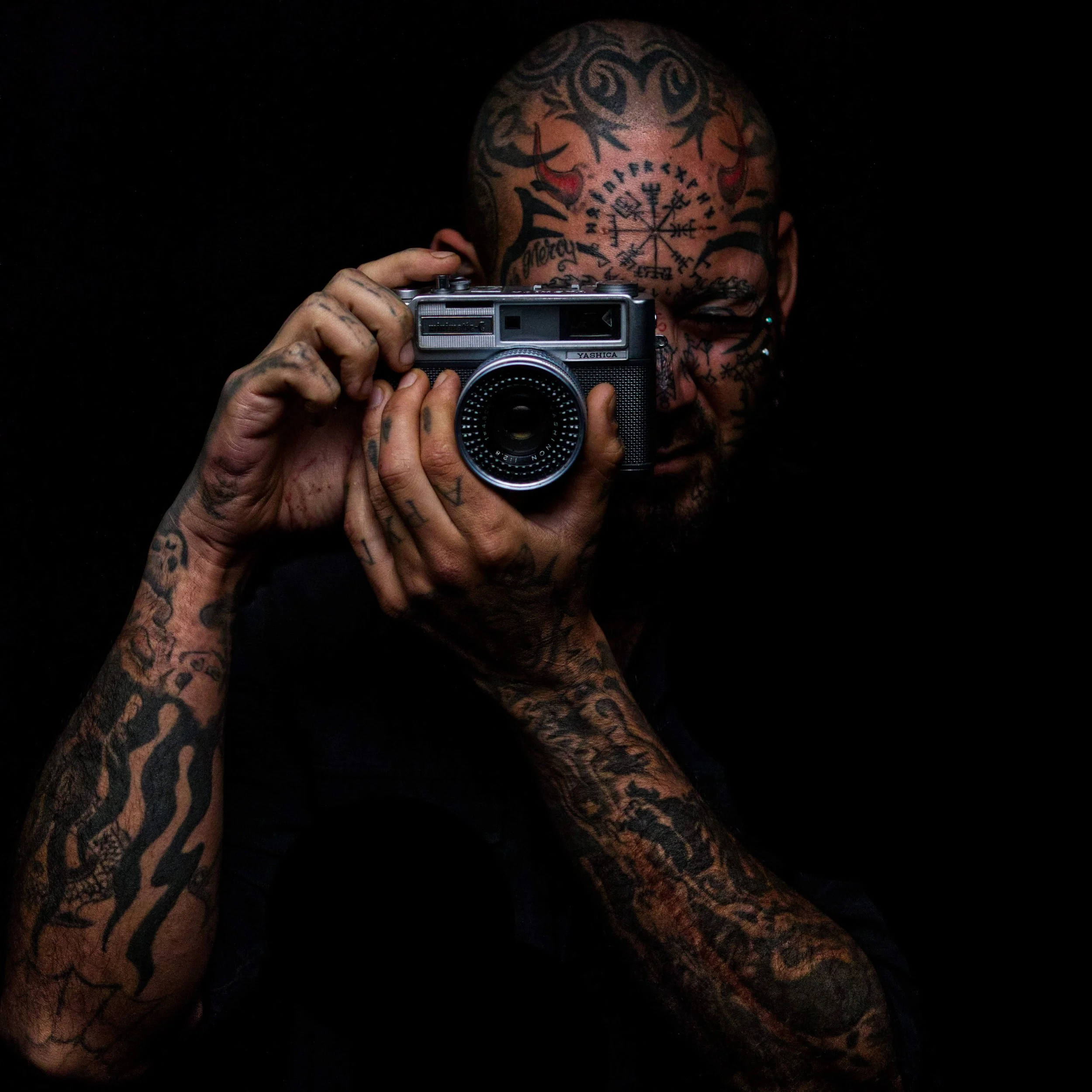 nickbrandphotography Mad Hatter Moody shoot (36).jpg
