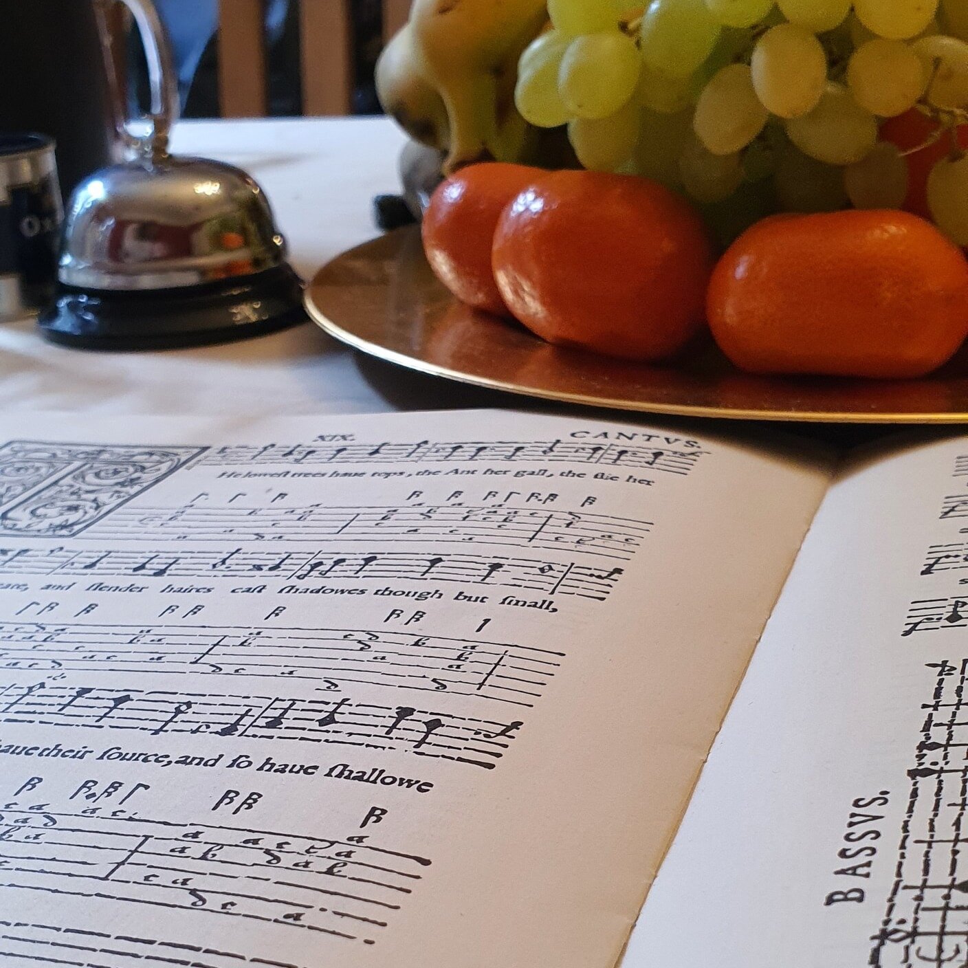 Here at Dowland Youth Works we explore all there is to know about reading facsimile. If you're fascinated by this amazing style of music writing then the Dowland Youth Works course is for you. Find out more and apply at www.dowlandyouthworks.com 
#ea