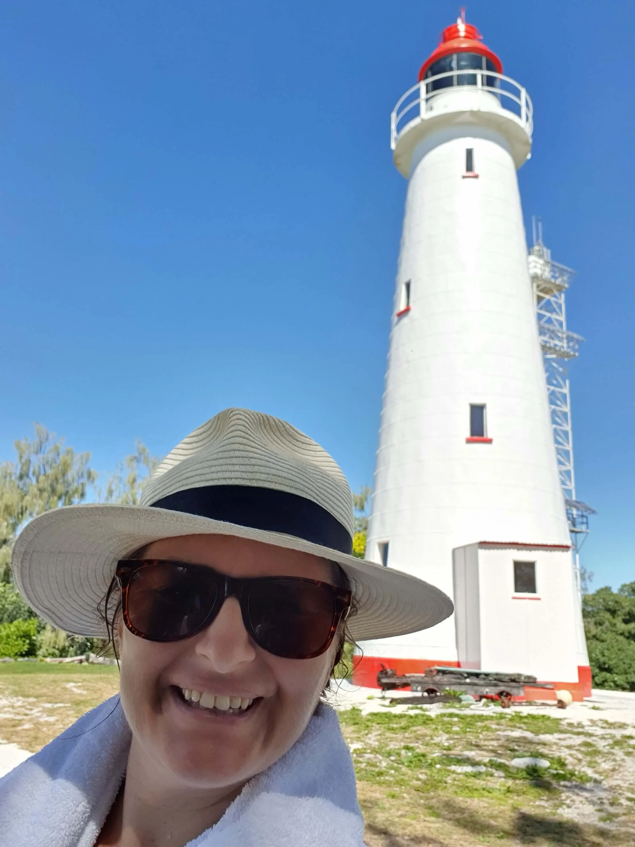 Lady Elliot Island Art Retreat with Nicola Newman 25.jpg