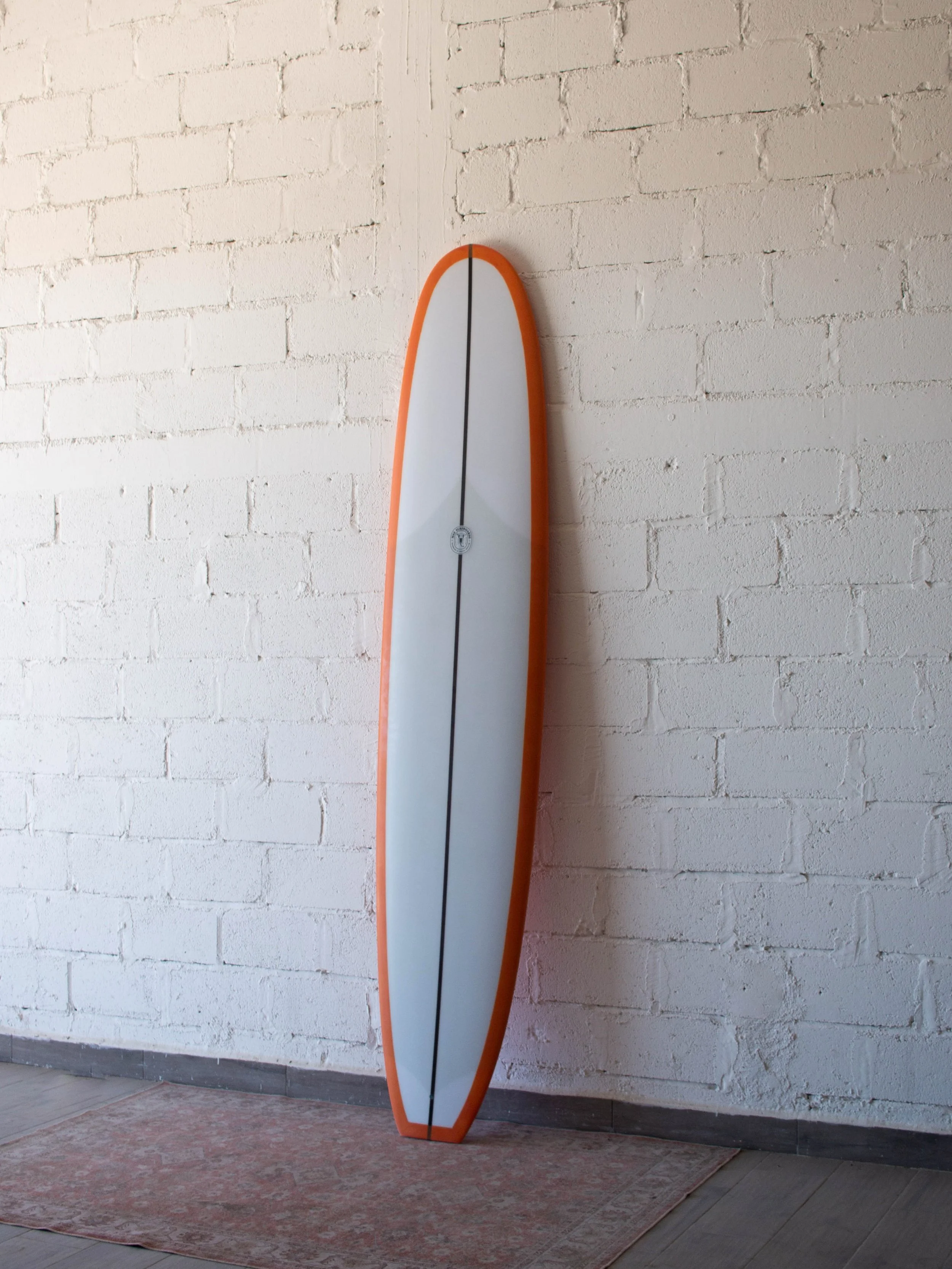 9&rdquo;6&rdquo; La Dama with a little pop of color