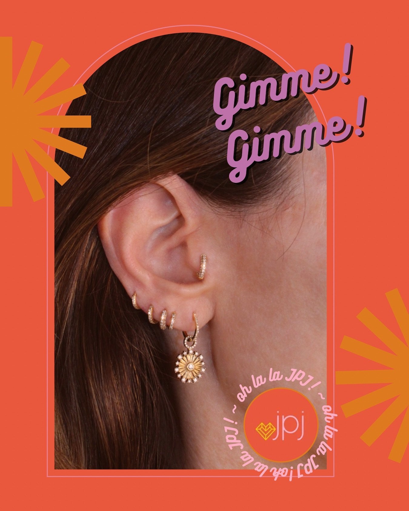 Add even more charm to your earrings&hellip;with earring charms!
💕
#charms #charming #earrings #finejewelry #jewelrydesigner #pretty #vogue #sun #spring