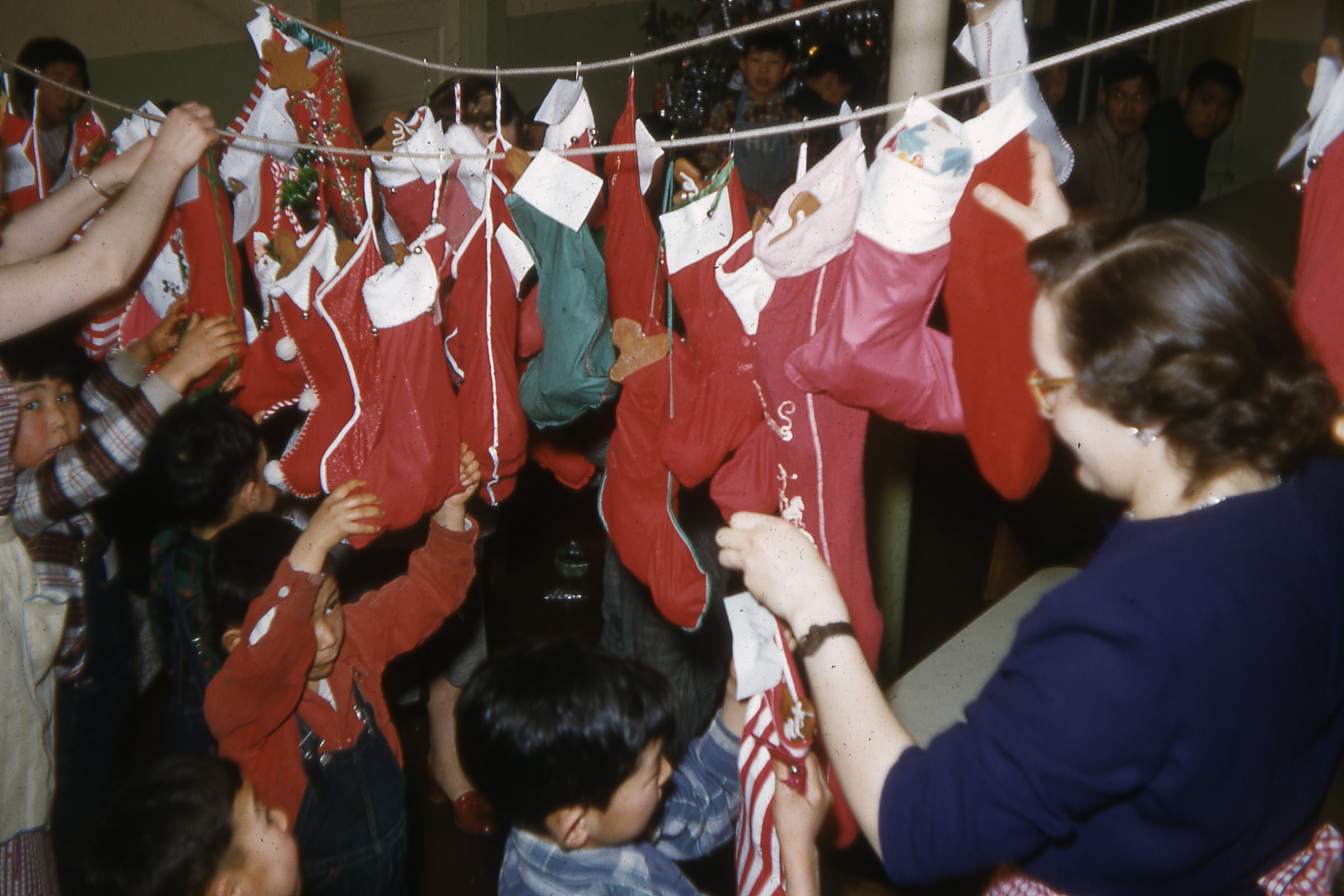 50s - Children taking down stockings.jpg