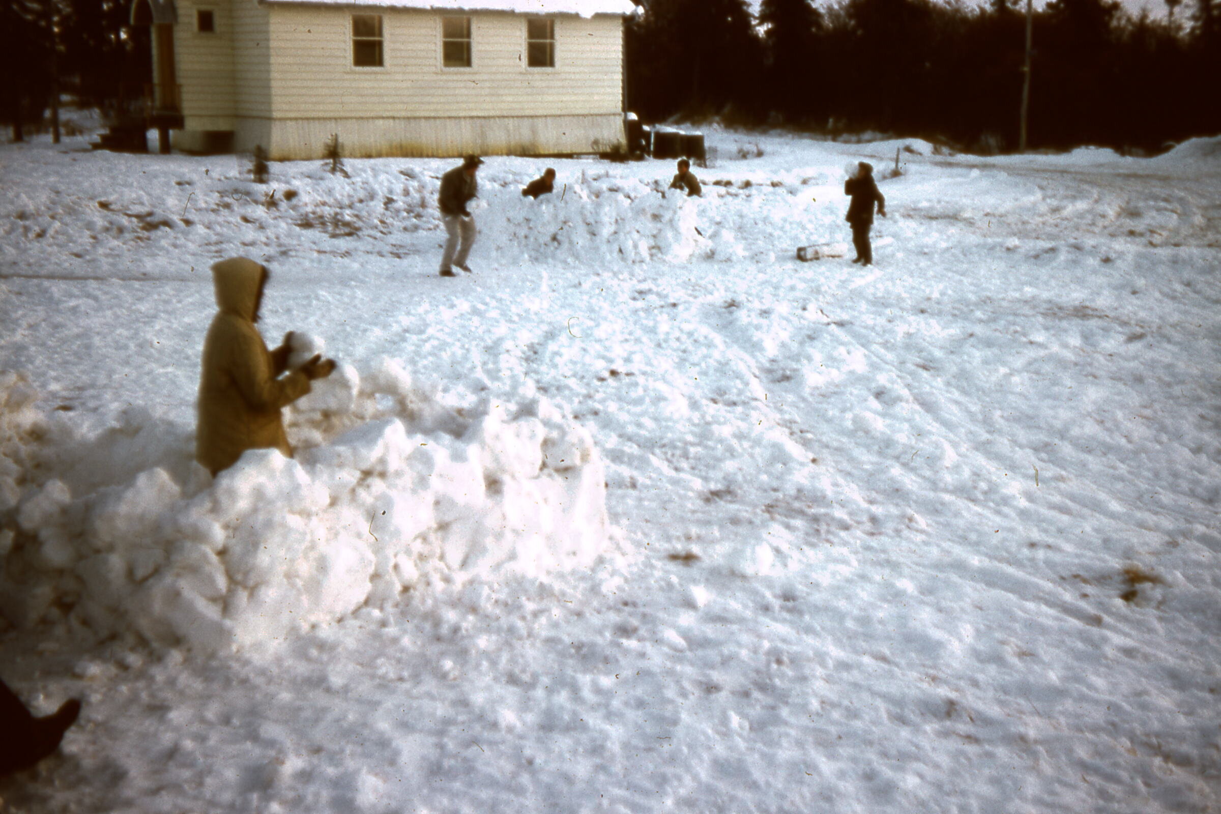 50s - Winter snow forts.jpg