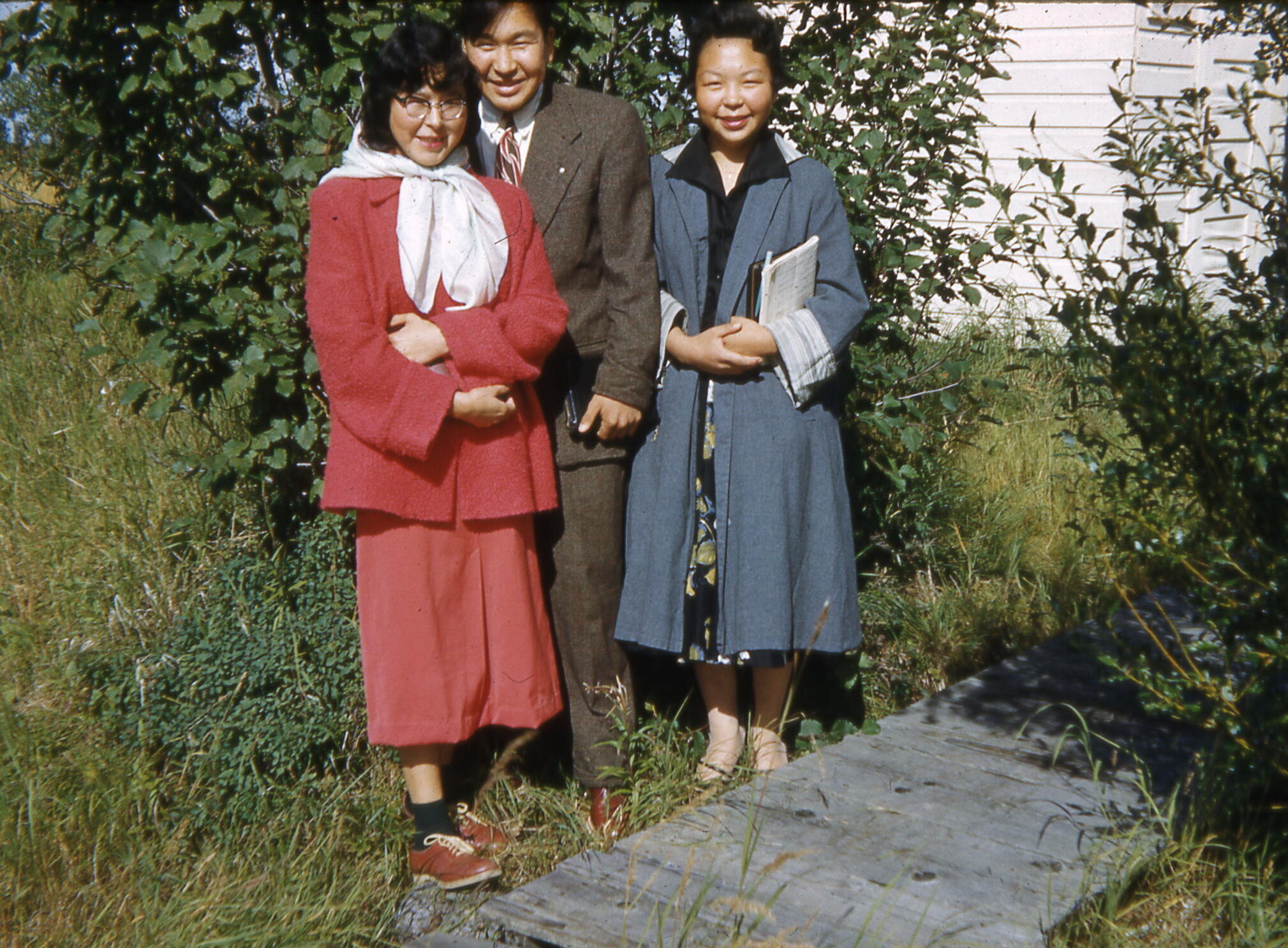 1958 Children in front of Cabin .jpg