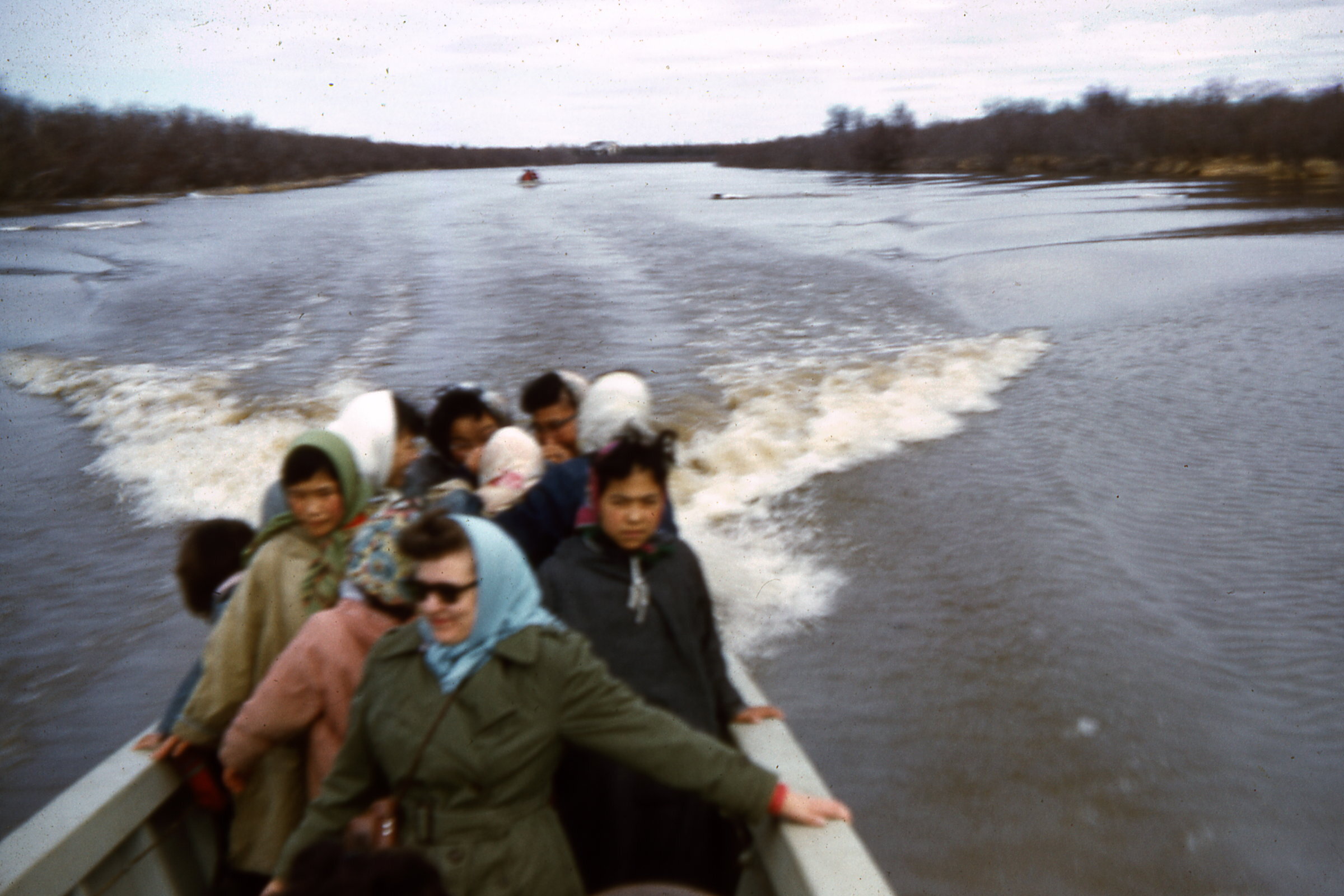 1960 Messenger load of girls.jpg