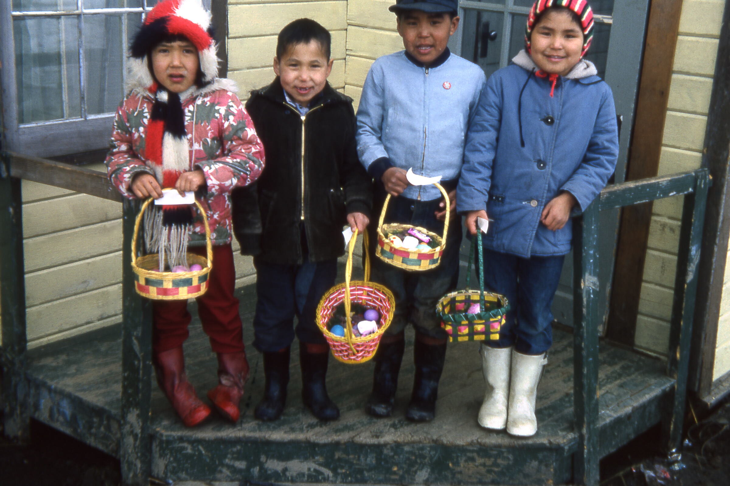 1966 - Easter baskets.jpg