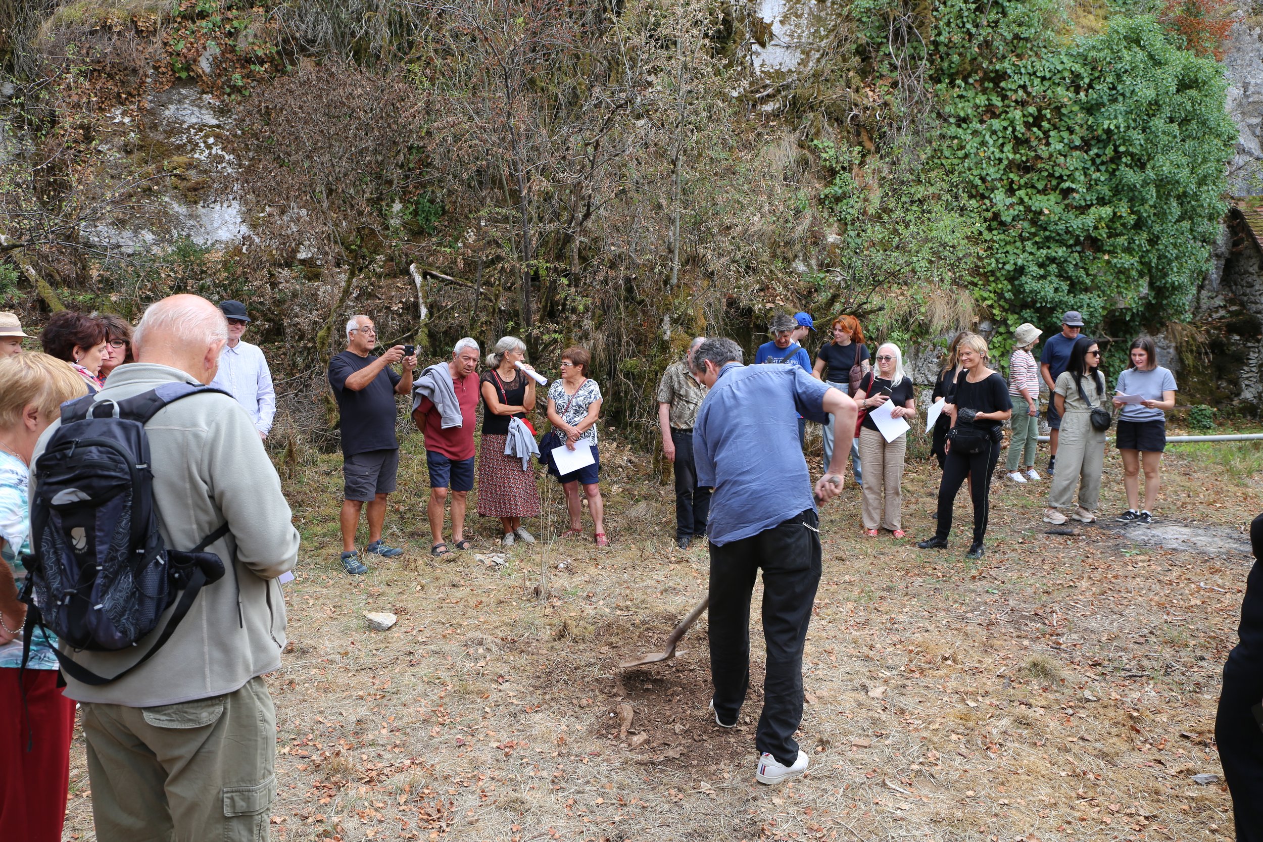   'Un autoportrait à la chaussette trouée'  2022   