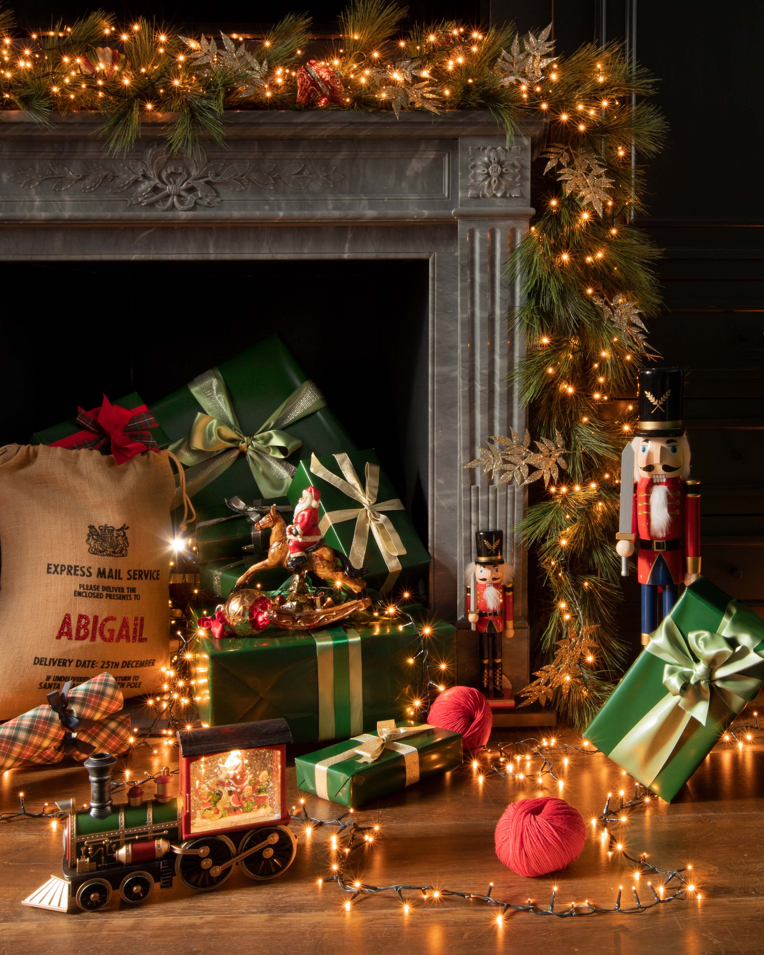Christmas Decoration - portrait.jpg