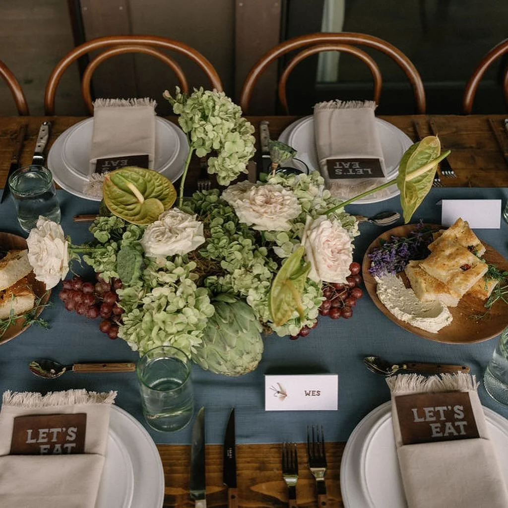 R E H E A R S A L 
Kicking off a beautiful Montana wedding weekend at Sage Lodge with an unforgettable evening of stunning views, heartfelt toasts, and the best company. 

@amandajewelfloraldesign 
@ashleyteresaweddings 
@sagelodge 
@tailoredandtied 