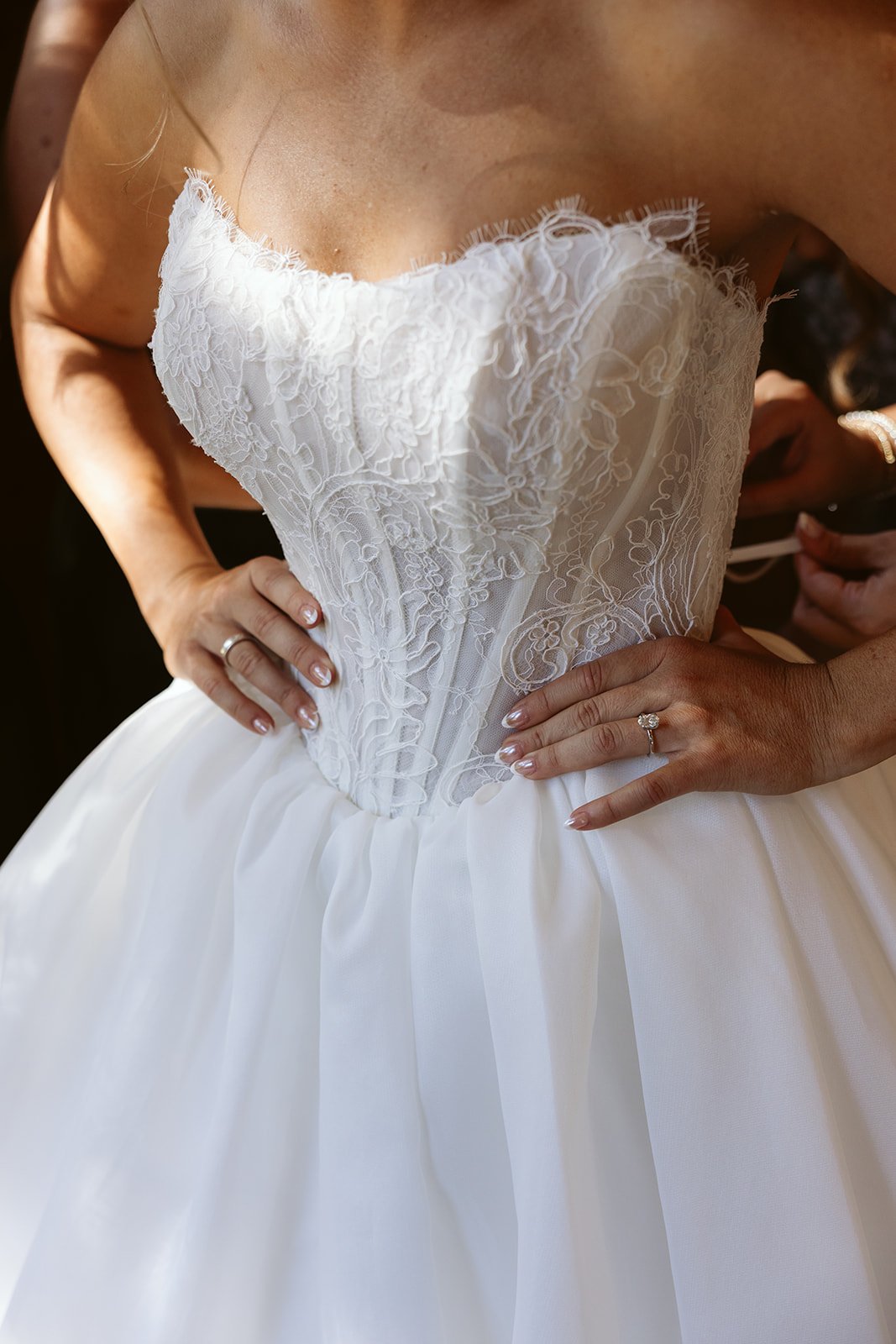 KellyKodyWeddingSneakPeeks-8.jpg