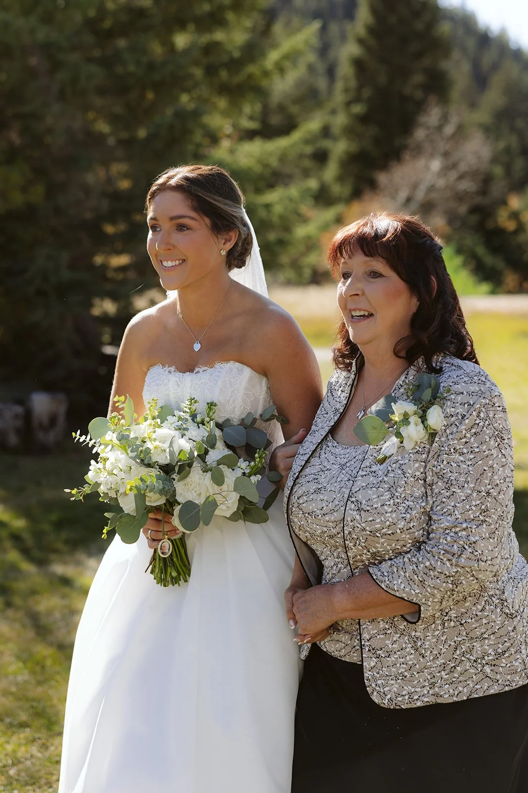 KellyKodyWeddingSneakPeeks-49.jpg