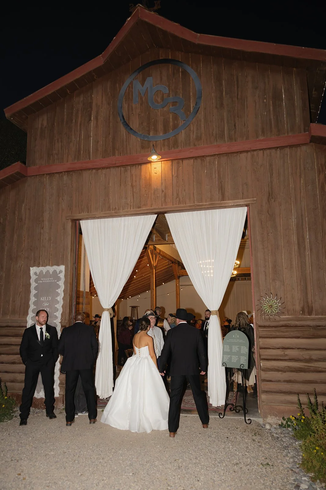 KellyKodyWeddingSneakPeeks-114.jpg