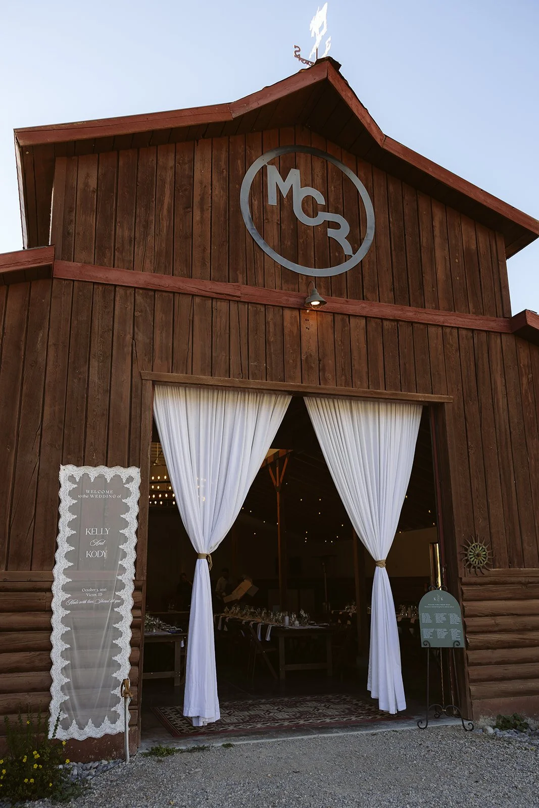 KellyKodyWeddingSneakPeeks-79.jpg