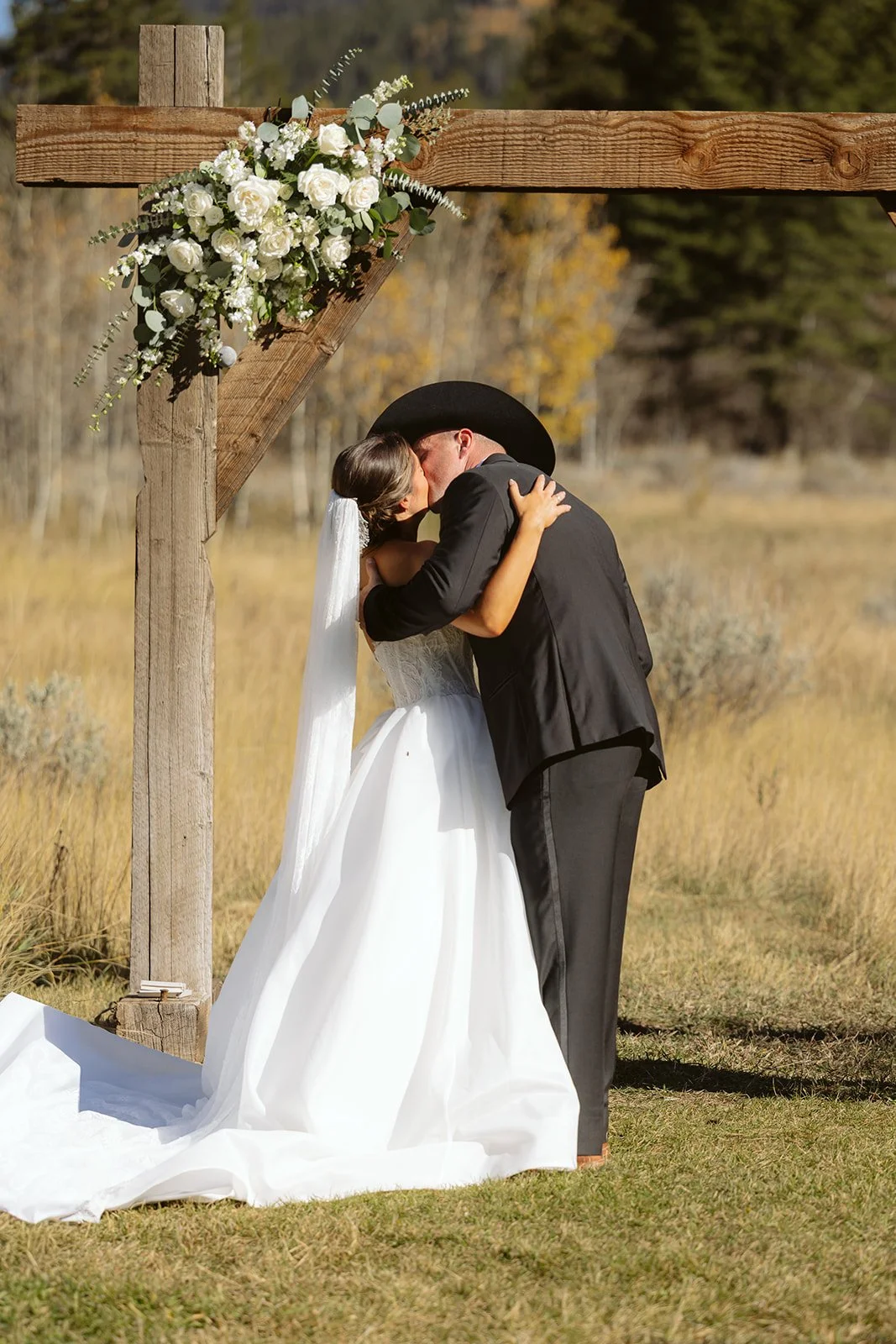 KellyKodyWeddingSneakPeeks-62.jpg