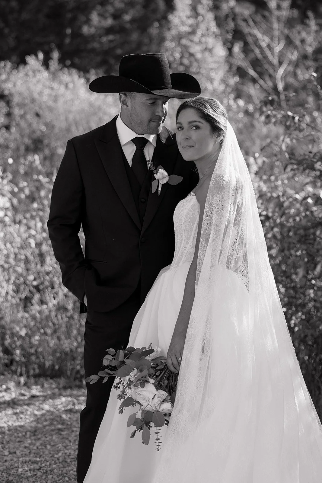 KellyKodyWeddingSneakPeeks-74.jpg
