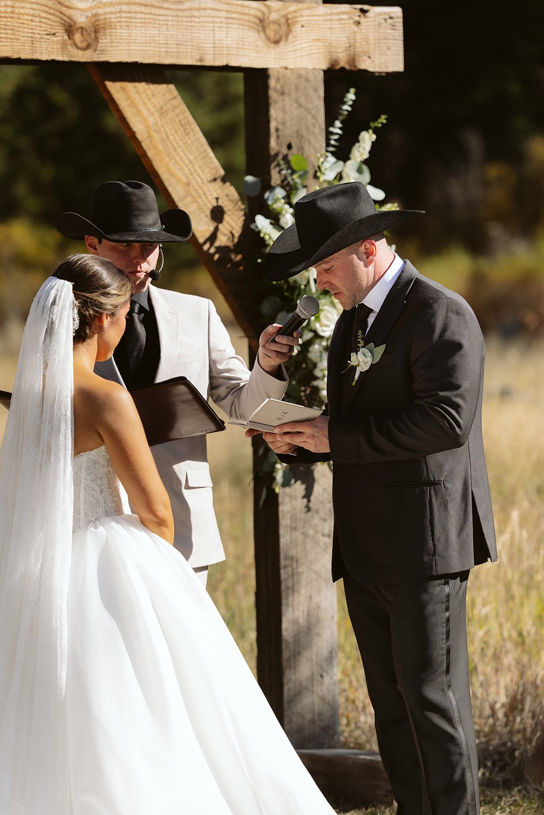 KellyKodyWeddingSneakPeeks-59.jpg