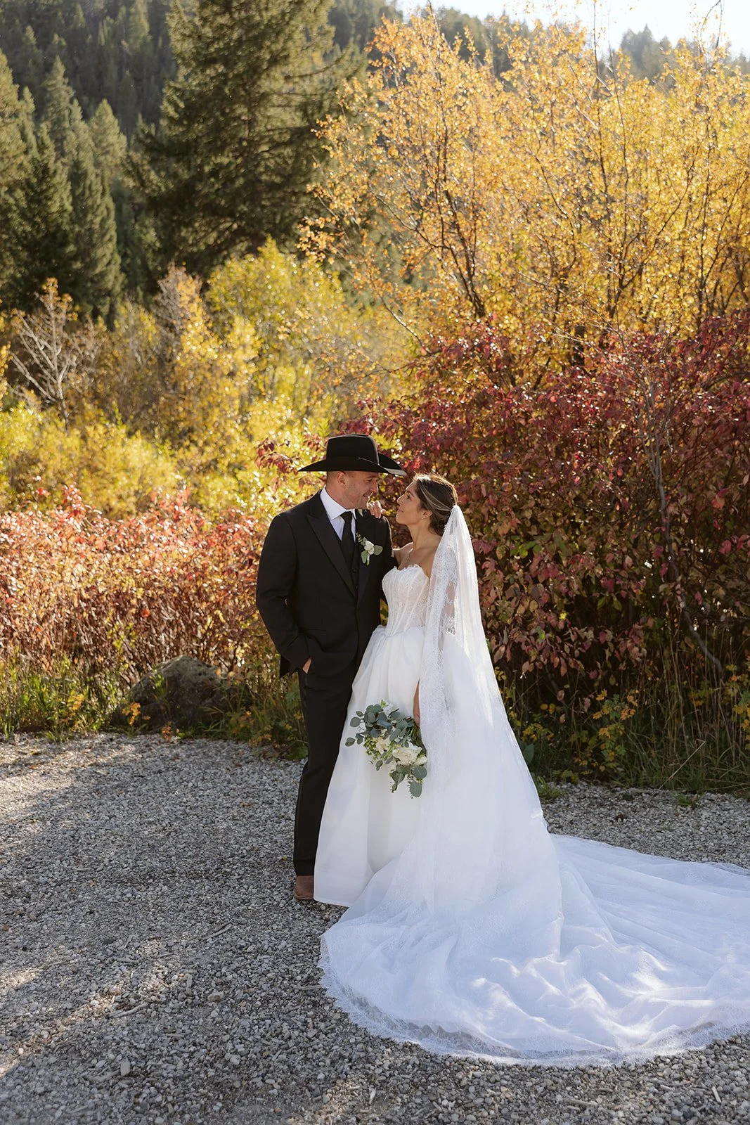 KellyKodyWeddingSneakPeeks-75.jpg