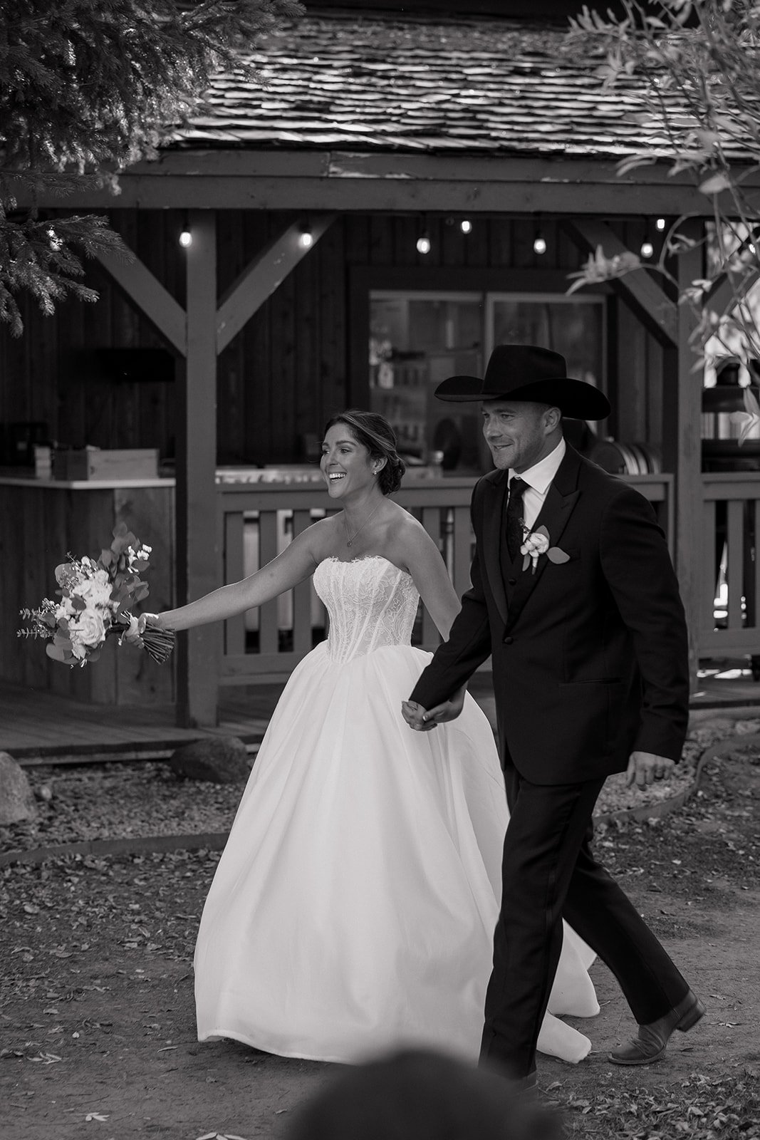 KellyKodyWeddingSneakPeeks-84.jpg