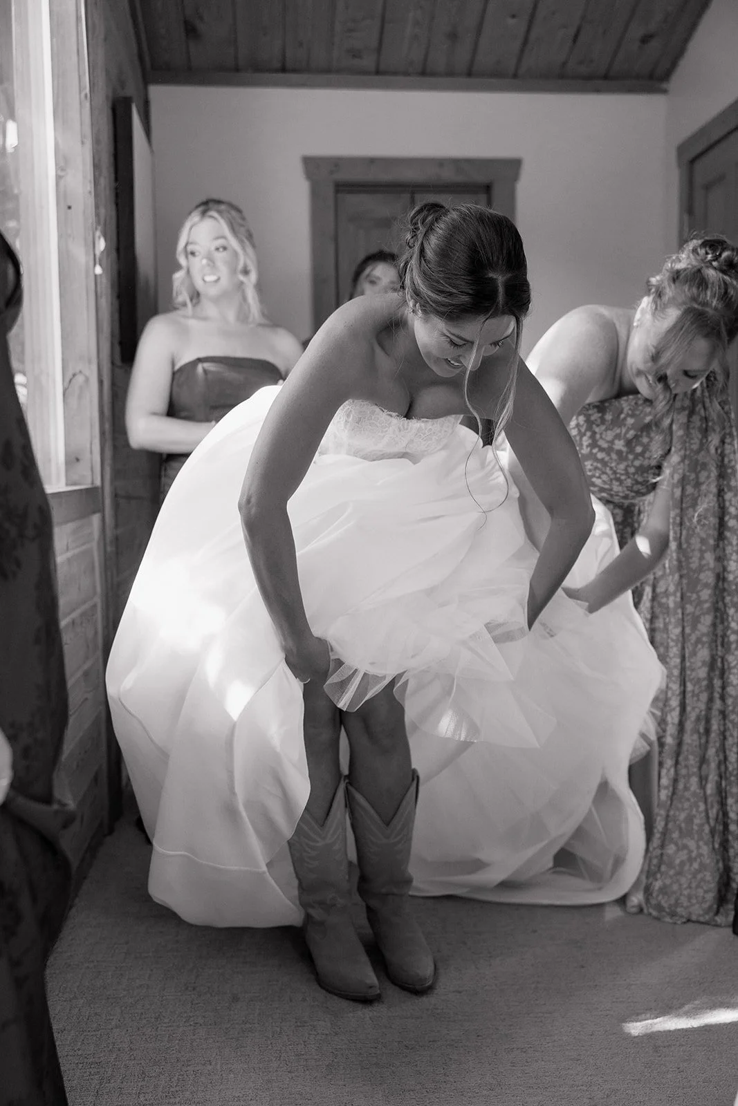 KellyKodyWeddingSneakPeeks-10.jpg