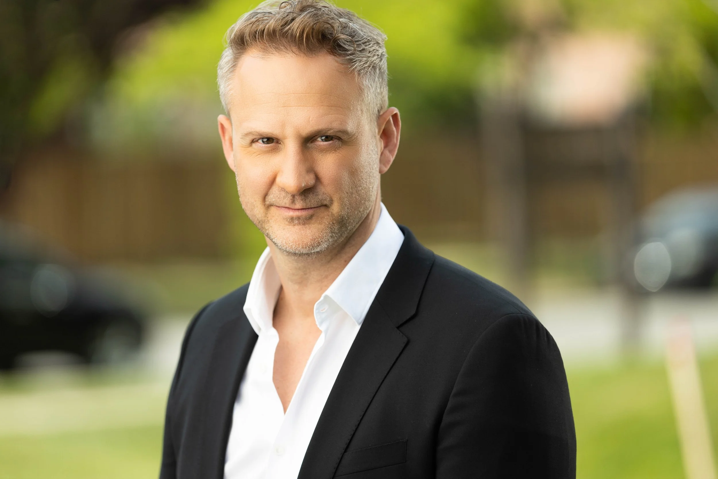 Professional LinkedIn headshot photographed at Ymaphoto's Oakville studio