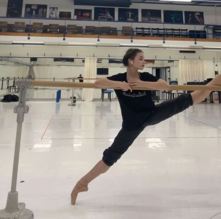 Off ice Ballet for Skaters  (A la carte classes) B4 and up