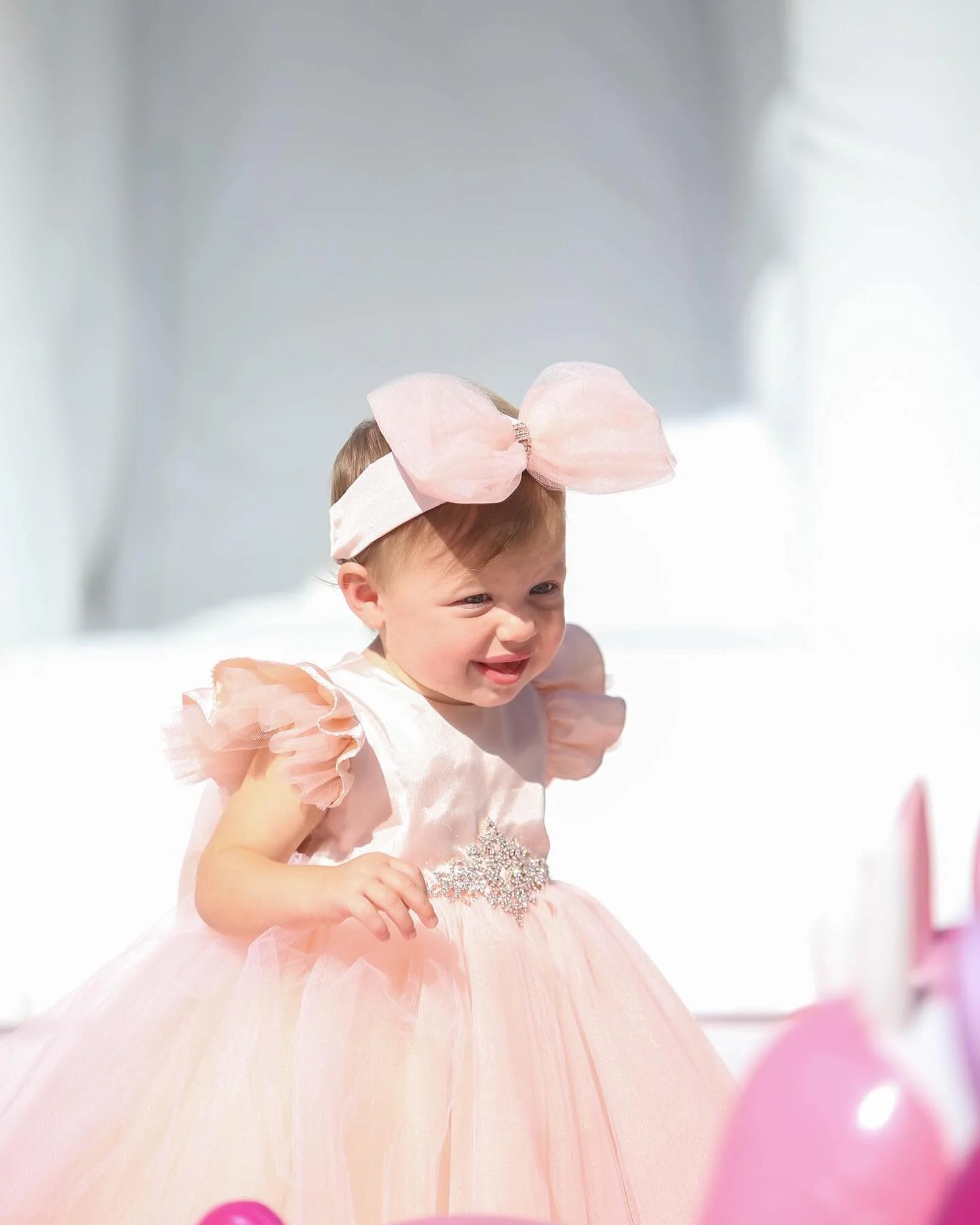 The Birthday Girl Herself - Happy Birthday Sydney 
.
.
.
.
Soft Play: @luxeplayny 
Ballon Artist: @gardenlovepop 
.
.
.
.
#njwhitebouncecastle #bouncehouse #bouncehouserental#njparty #weddingjumper #bohowedding #njwhitebouncehouse#njpartyrentals
#par