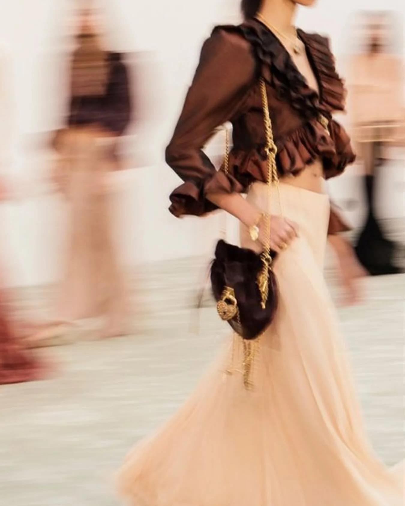 The Goddess School is your daily dose of self discovery, beauty &amp; sacredness ✨