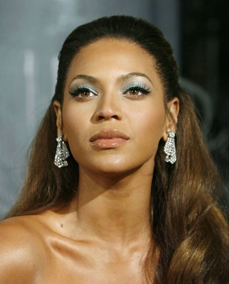 Beyonce - Earth Goddess
