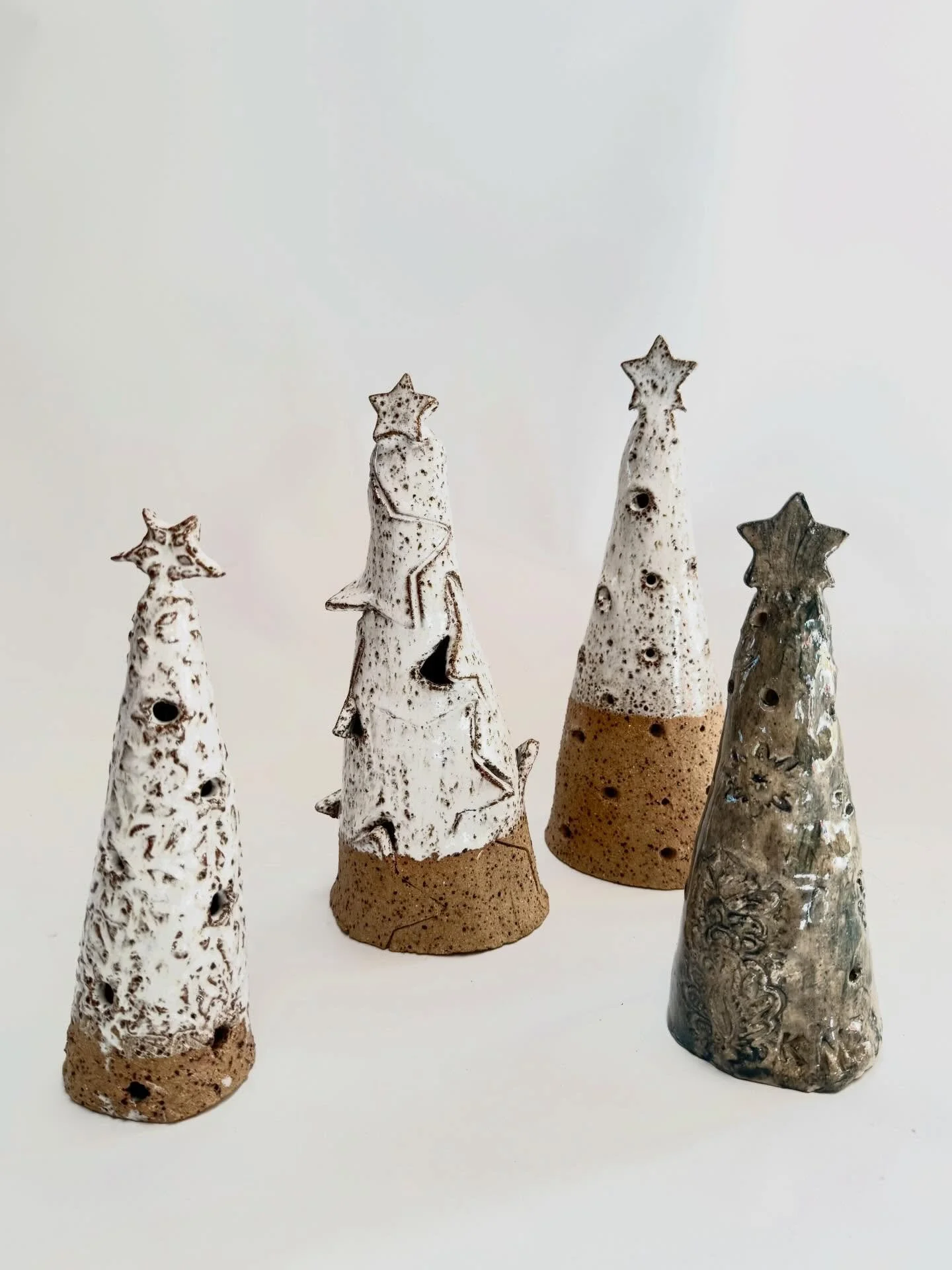 Our student Christmas Trees are out of the kiln ready for collection this weekend! Cute! ❤️💚❤️